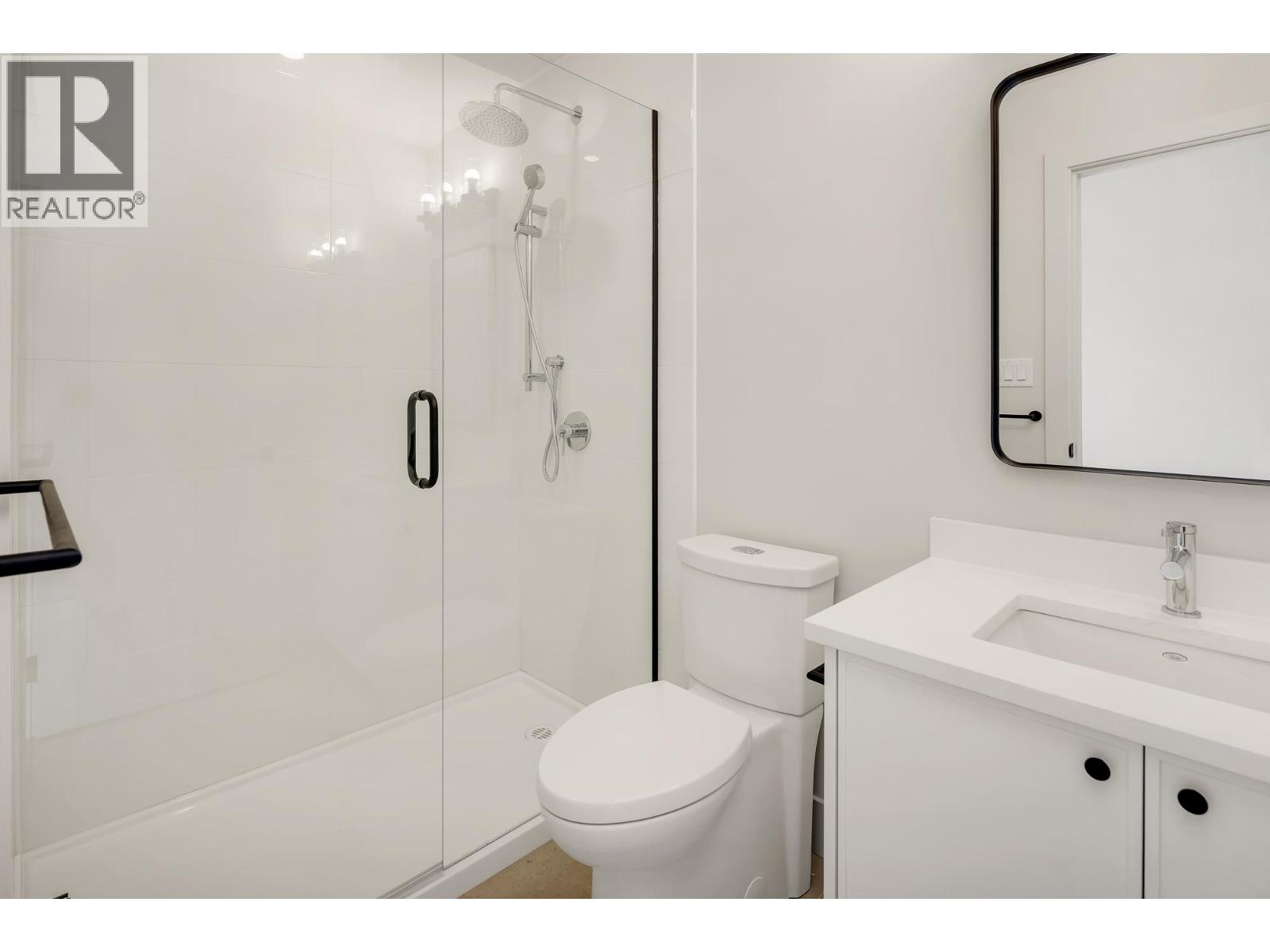 5 3407 Mamquam Road Property Photo 26