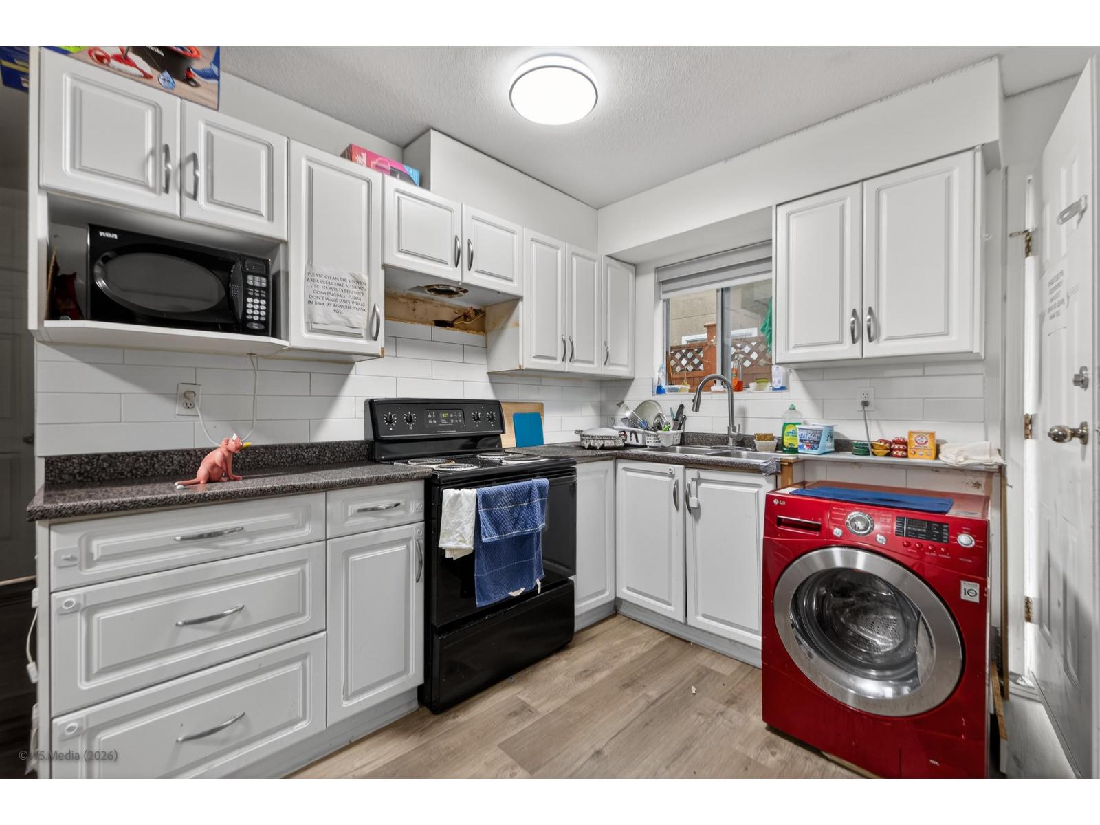 12369 64 Avenue Property Photo 24