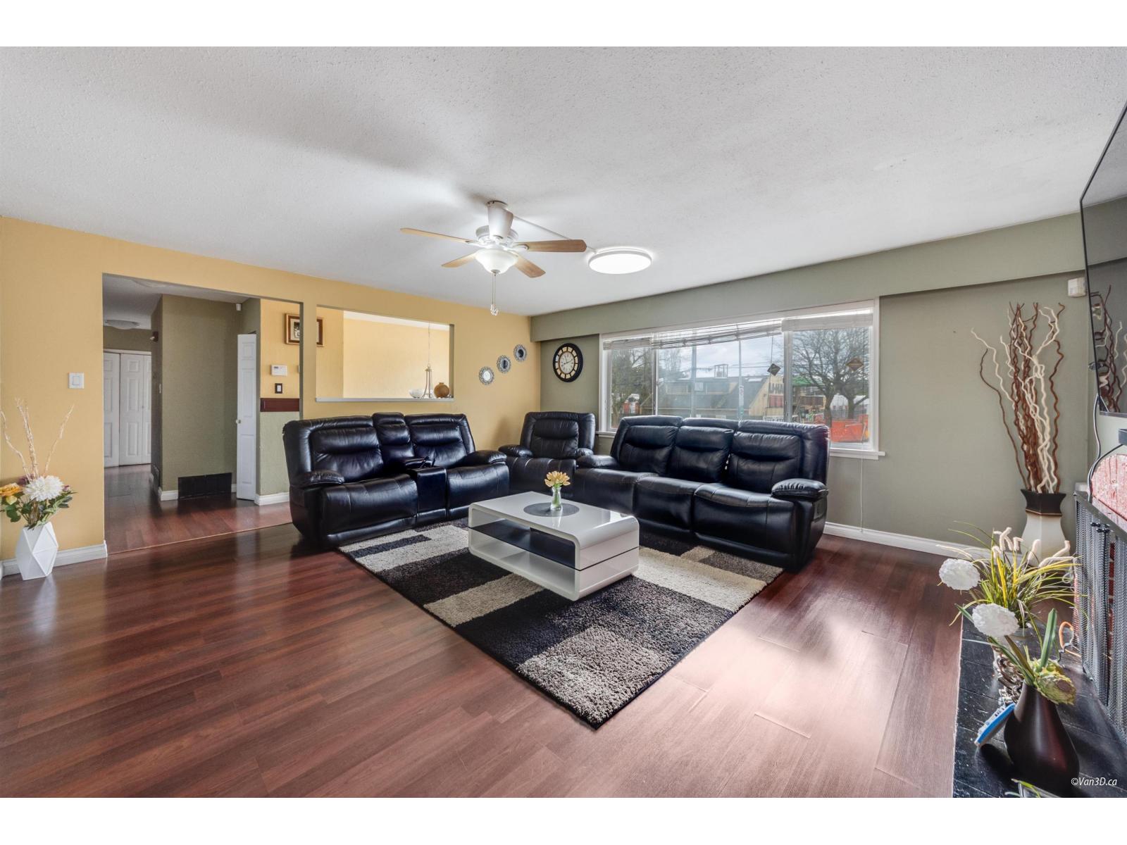 13553 84 Avenue Property Photo 2