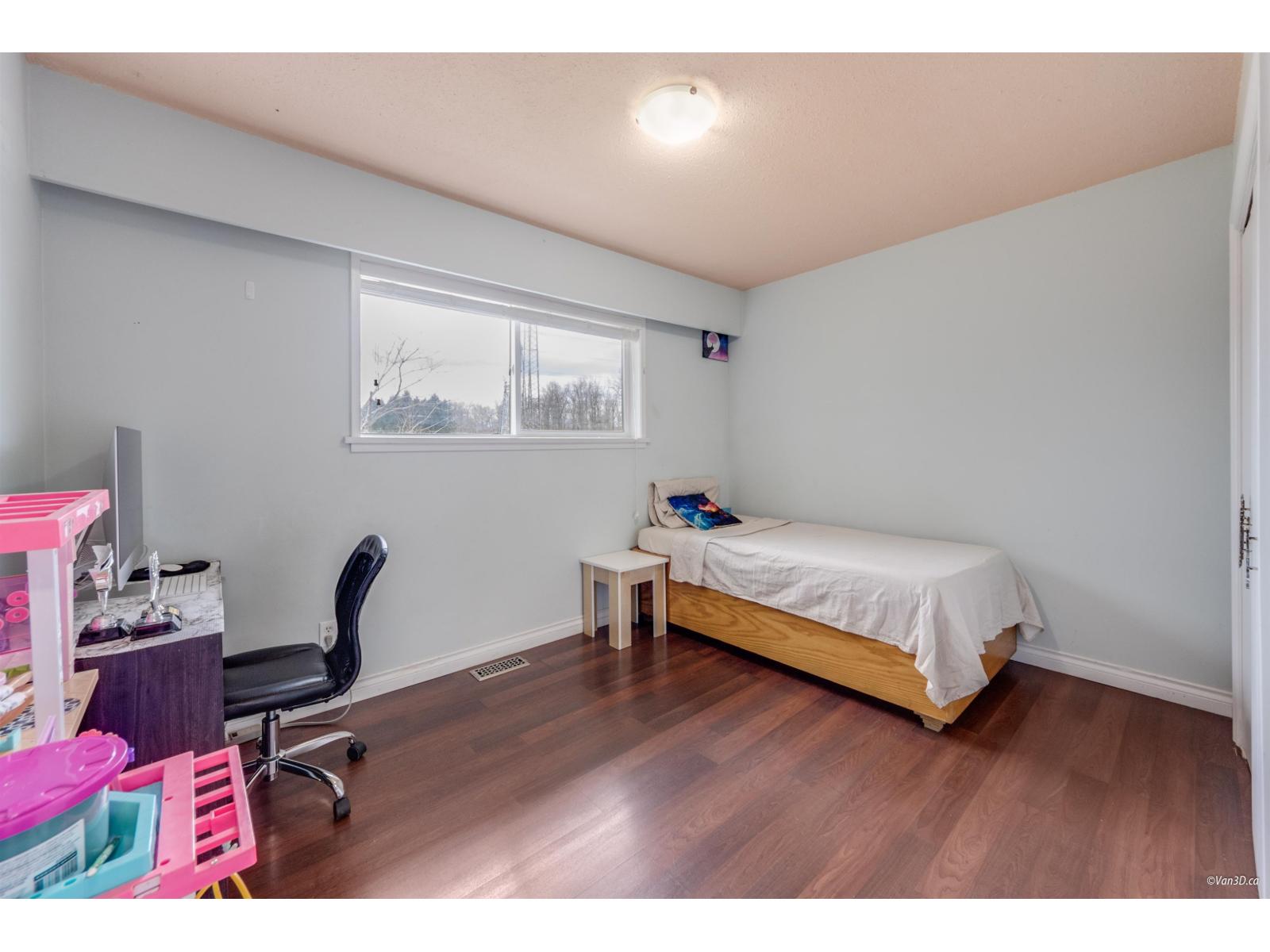13553 84 Avenue Property Photo 6