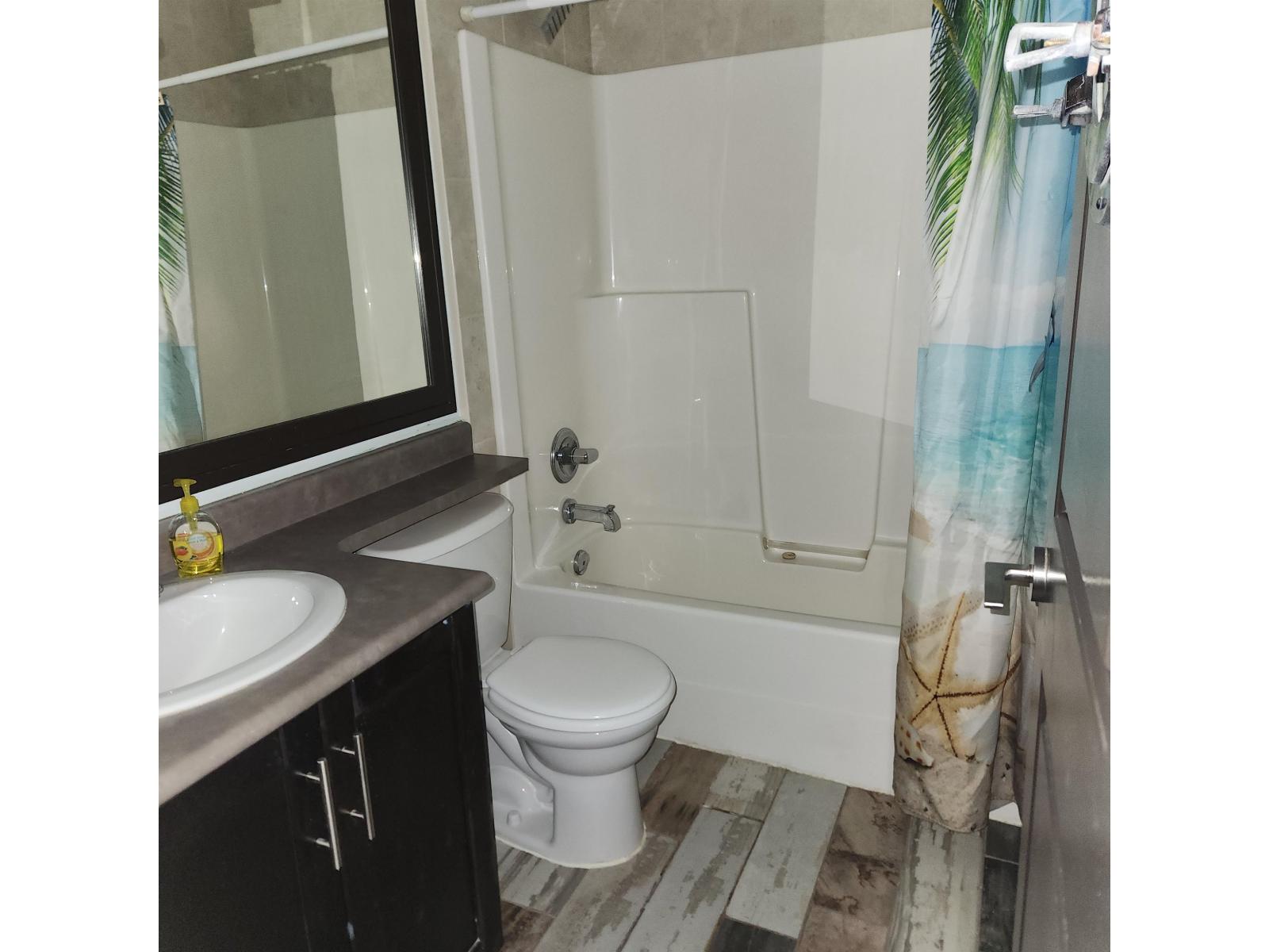46262 First Avenue #214 Property Photo 14