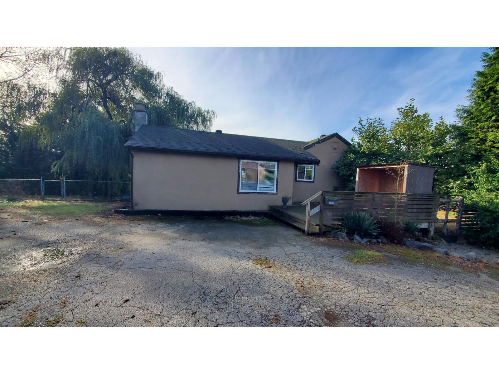 8042 Cedar Street Property Photo 2