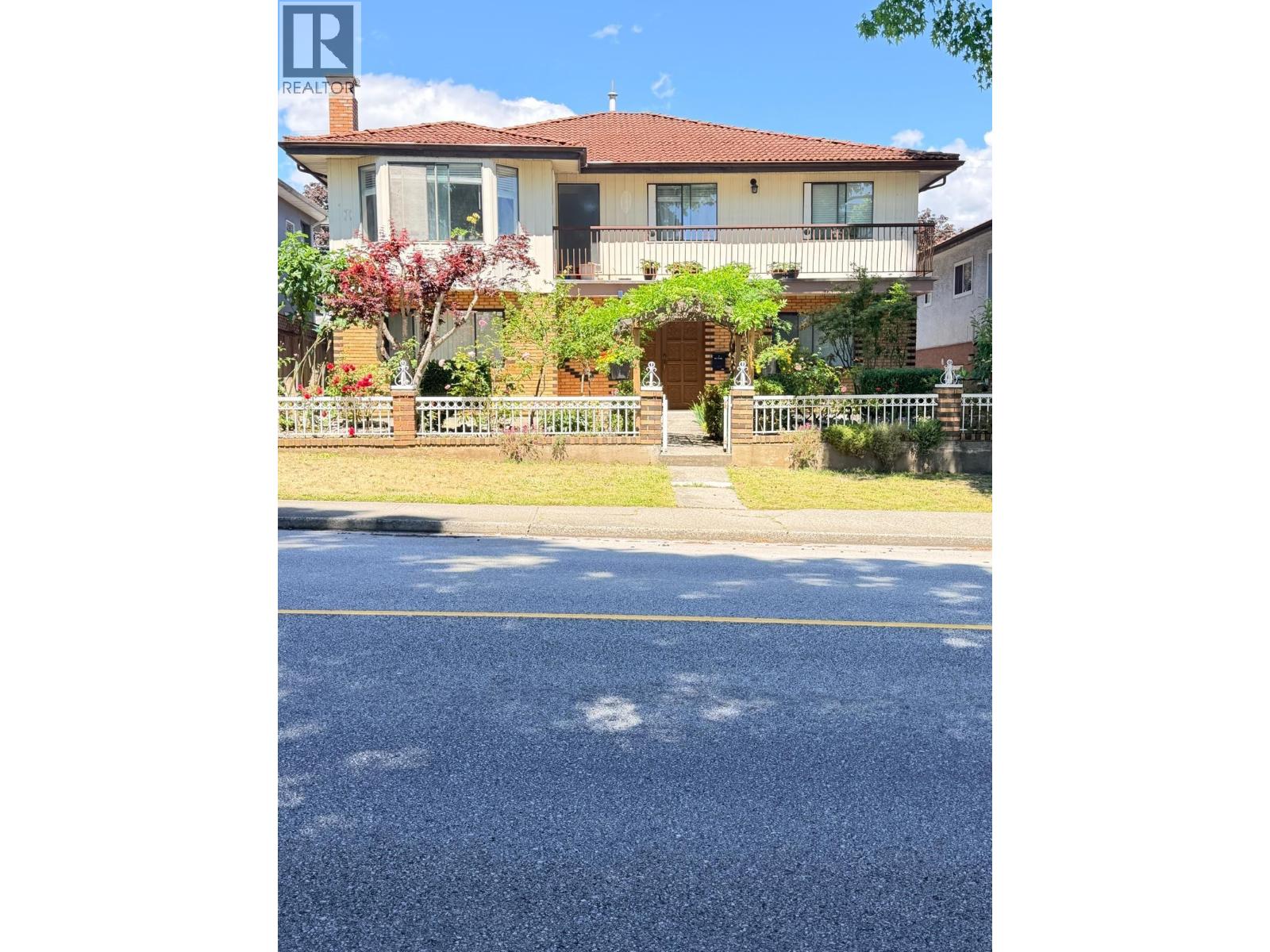 4421 PARKER STREET