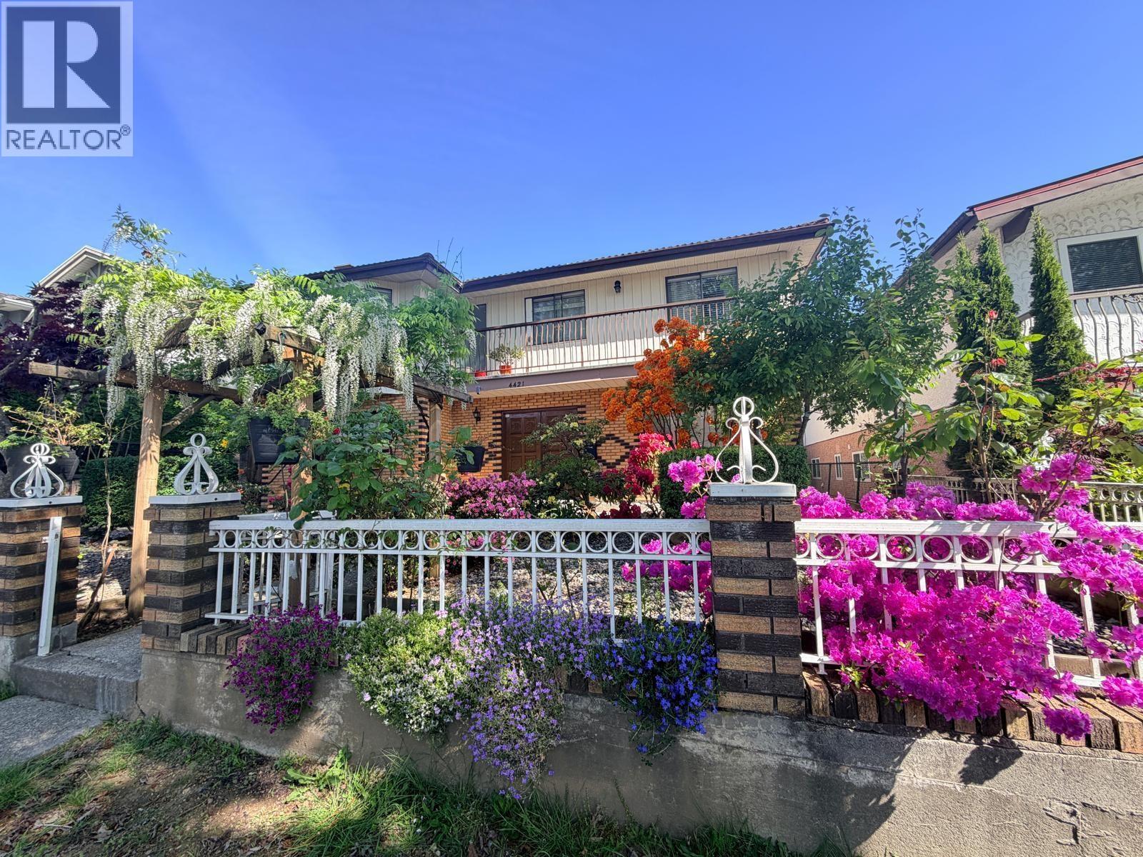 4421 Parker Street Property Photo 2