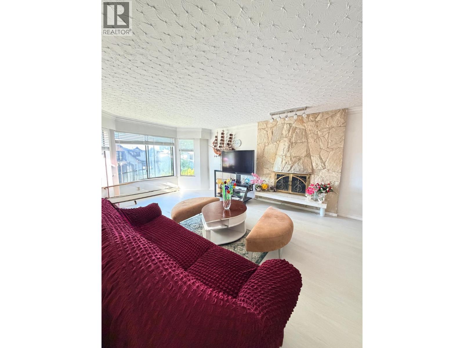 4421 Parker Street Property Photo 5