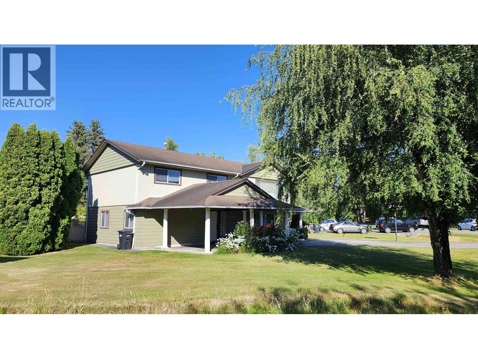 11400 Seafield Crescent Property Photo 2