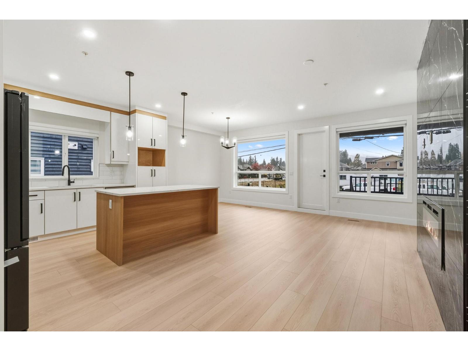 32529 Higginbottom Court Property Photo 4