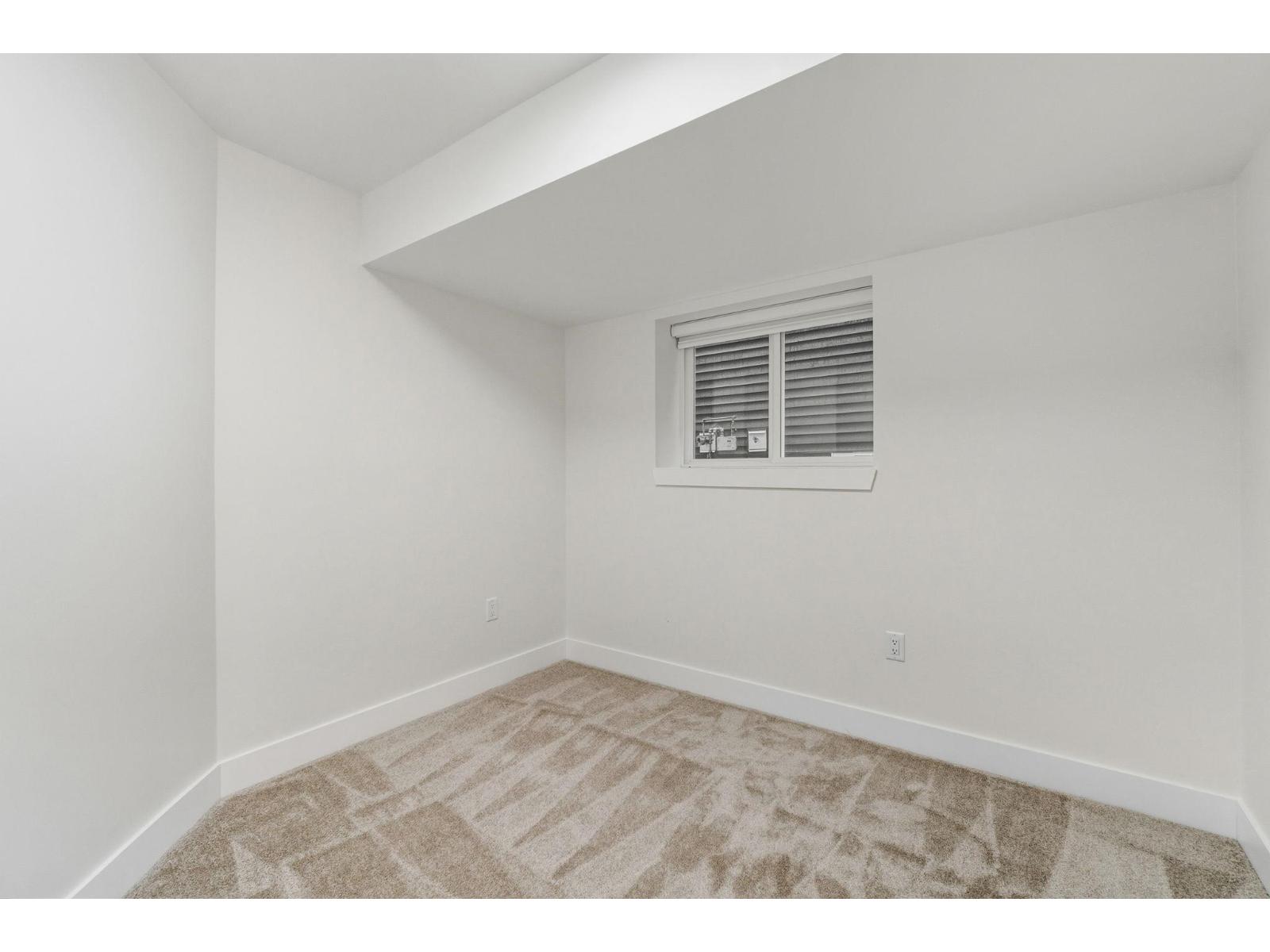 32529 Higginbottom Court Property Photo 14