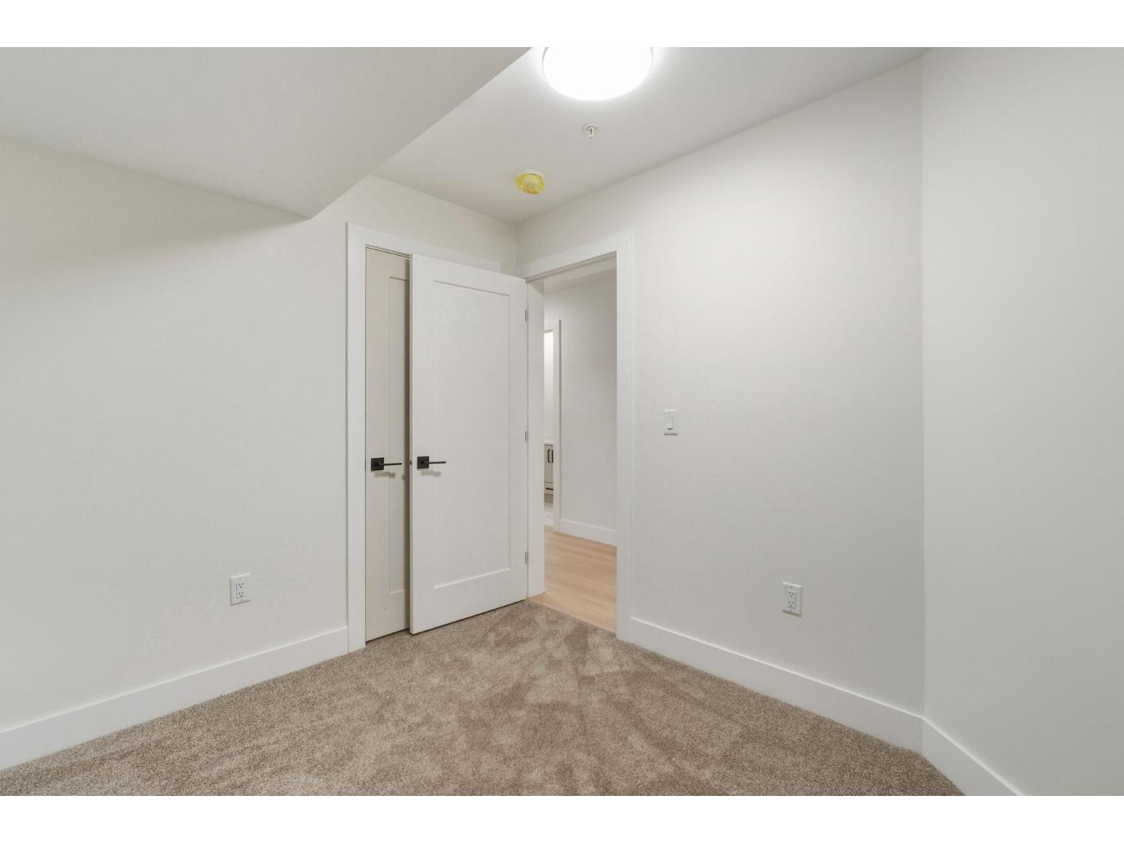 32529 Higginbottom Court Property Photo 15