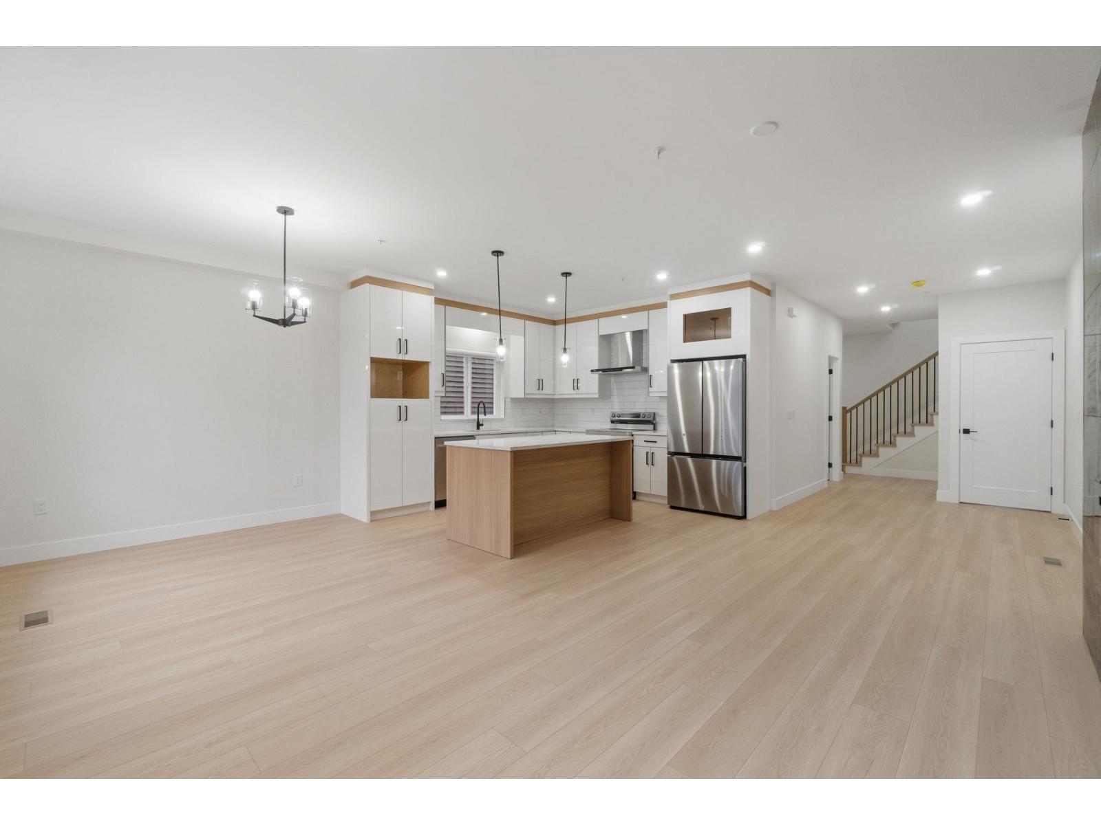32531 Higginbottom Court Property Photo 5