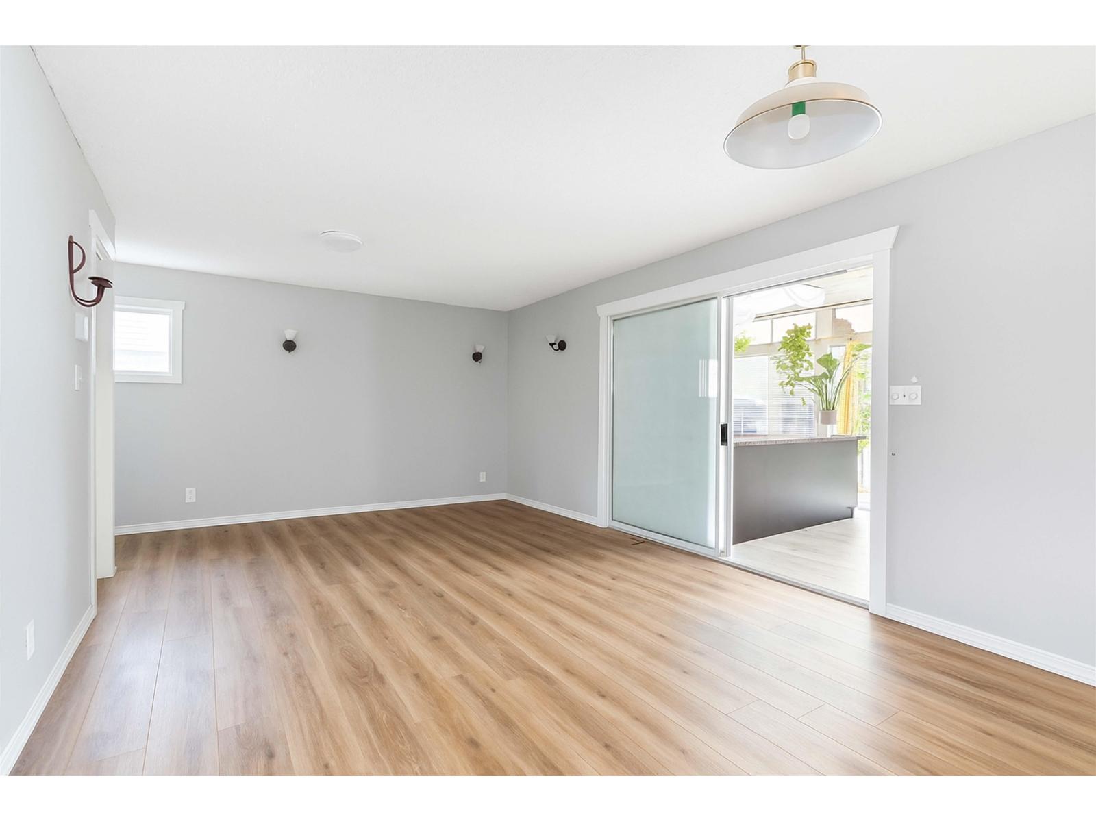 10087 Mountainview Road Property Photo 6