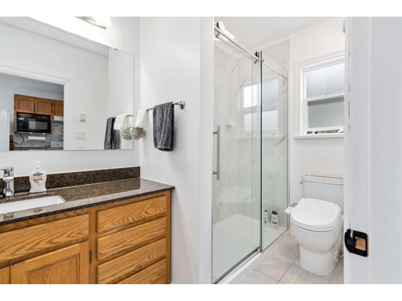 10087 Mountainview Road Property Photo 16