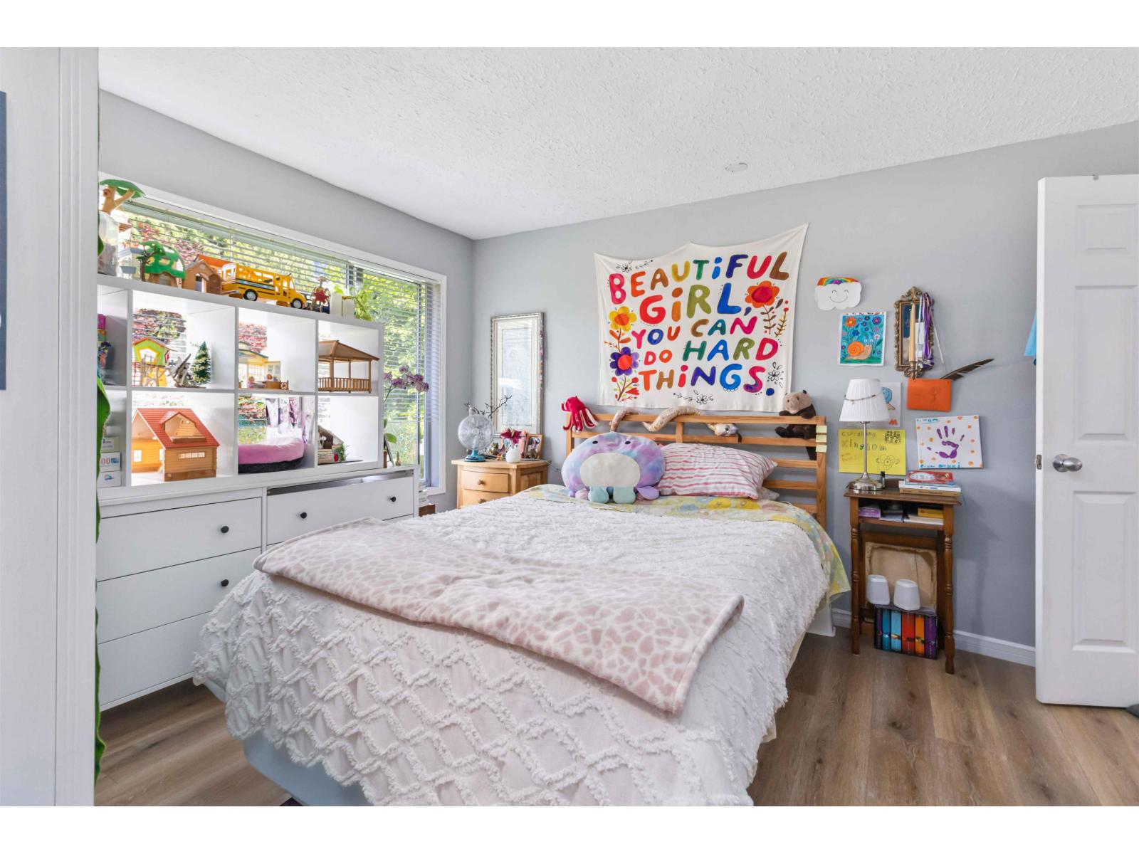 10087 Mountainview Road Property Photo 17