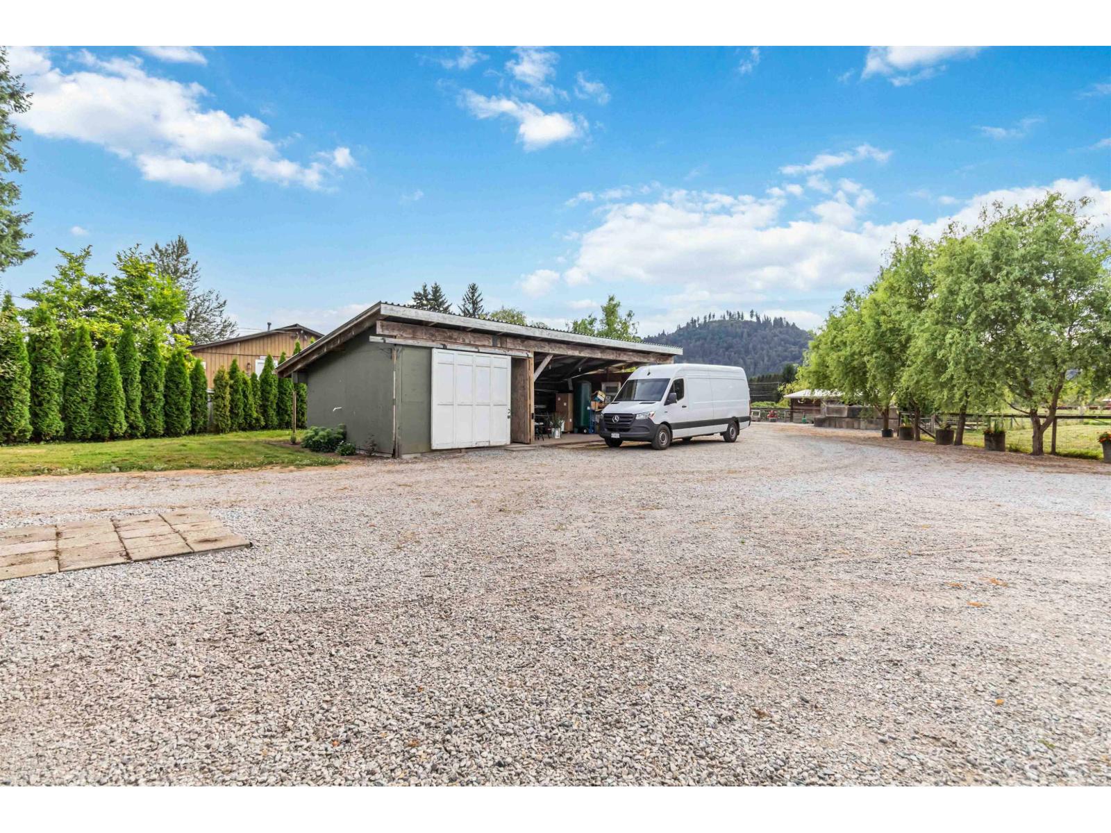 10087 Mountainview Road Property Photo 27