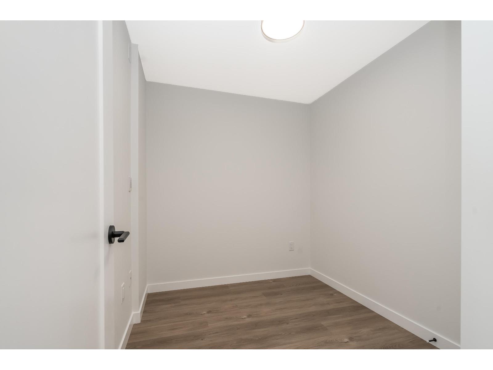 404 27218 Aldergrove Town Centre Drive Property Photo 7