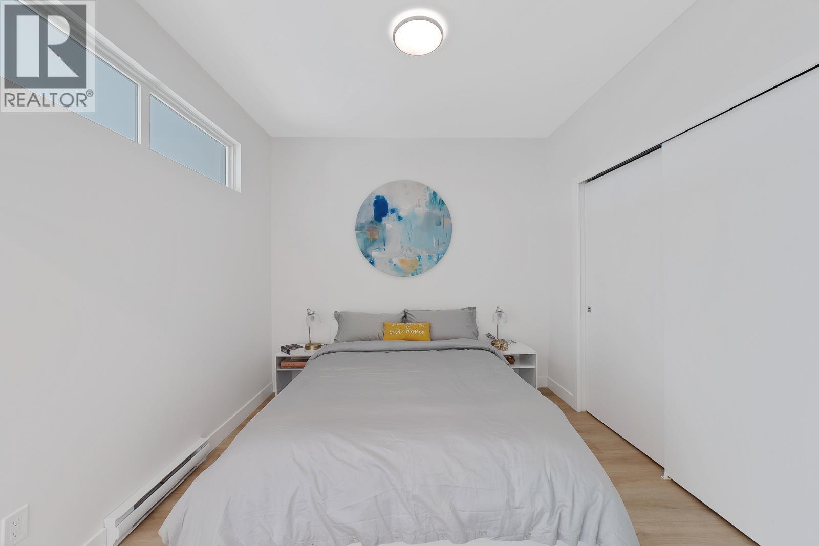 226 1792 Starling Drive Property Photo 15