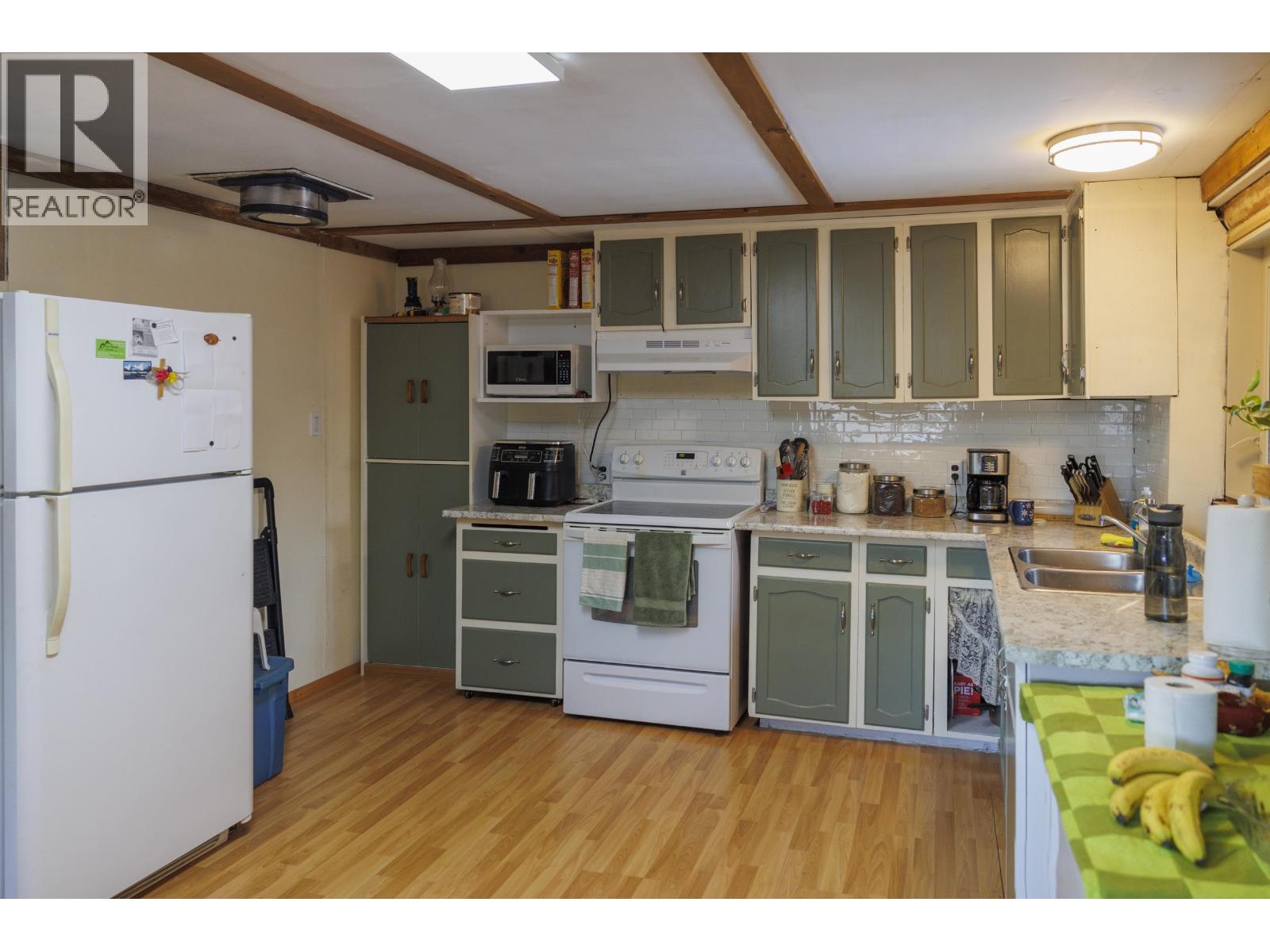 9509 Dunster-croydon Road Property Photo 11