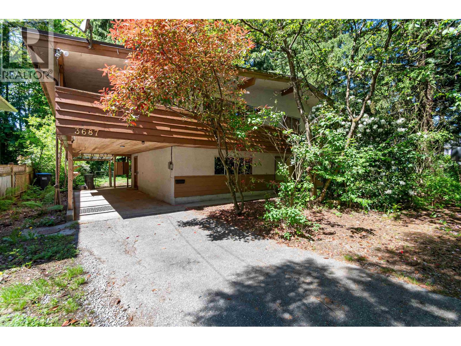 3687 Coast Meridian Road Property Photo 1