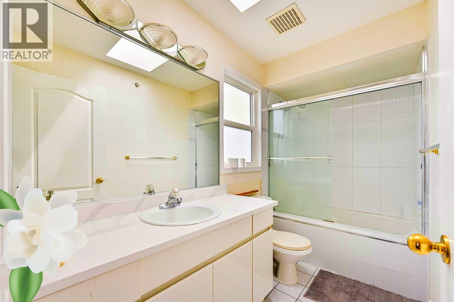 396 E 49th Avenue Property Photo 22
