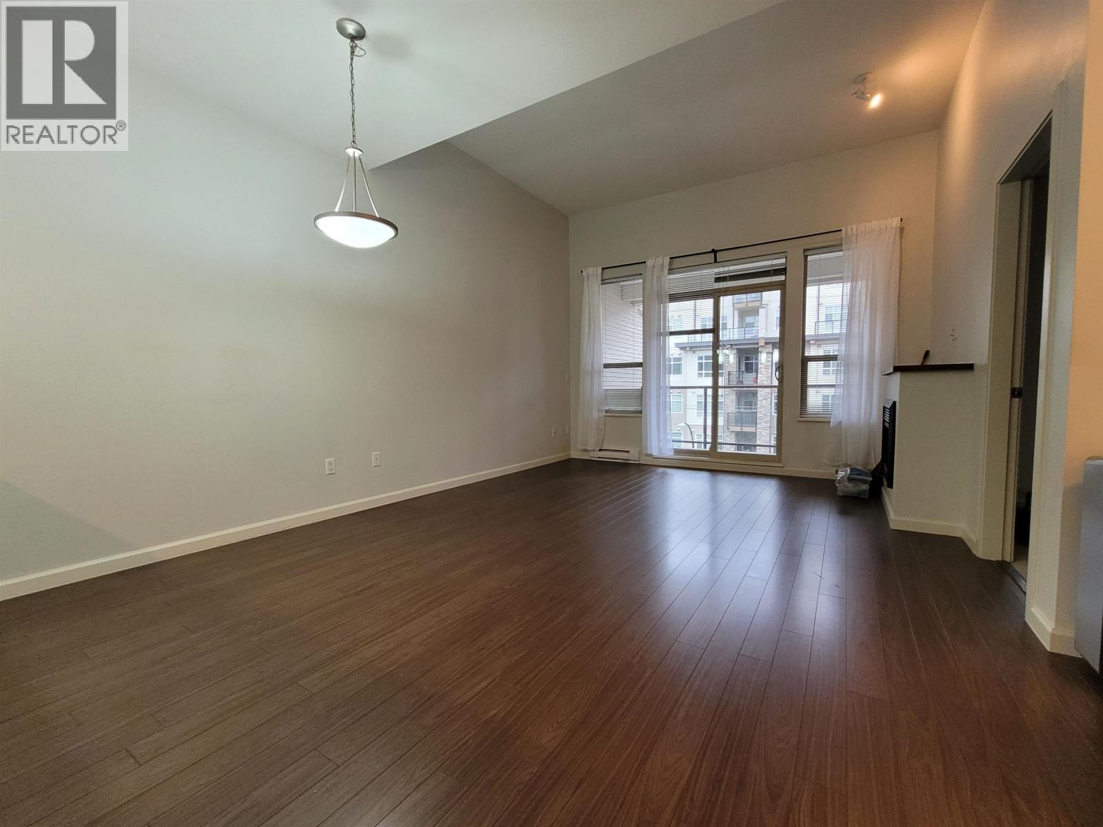 409 2484 Wilson Avenue Property Photo 3