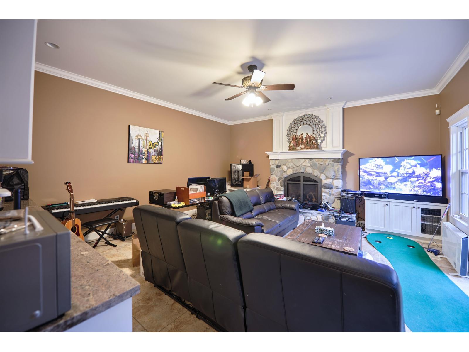 3292 136 Street Property Photo 27
