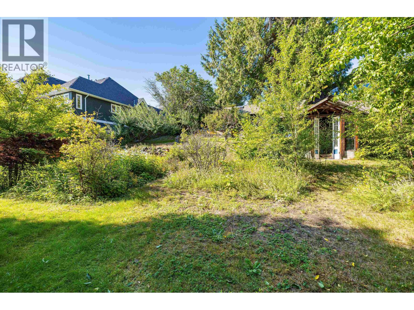 2234 Ottawa Avenue Property Photo 21