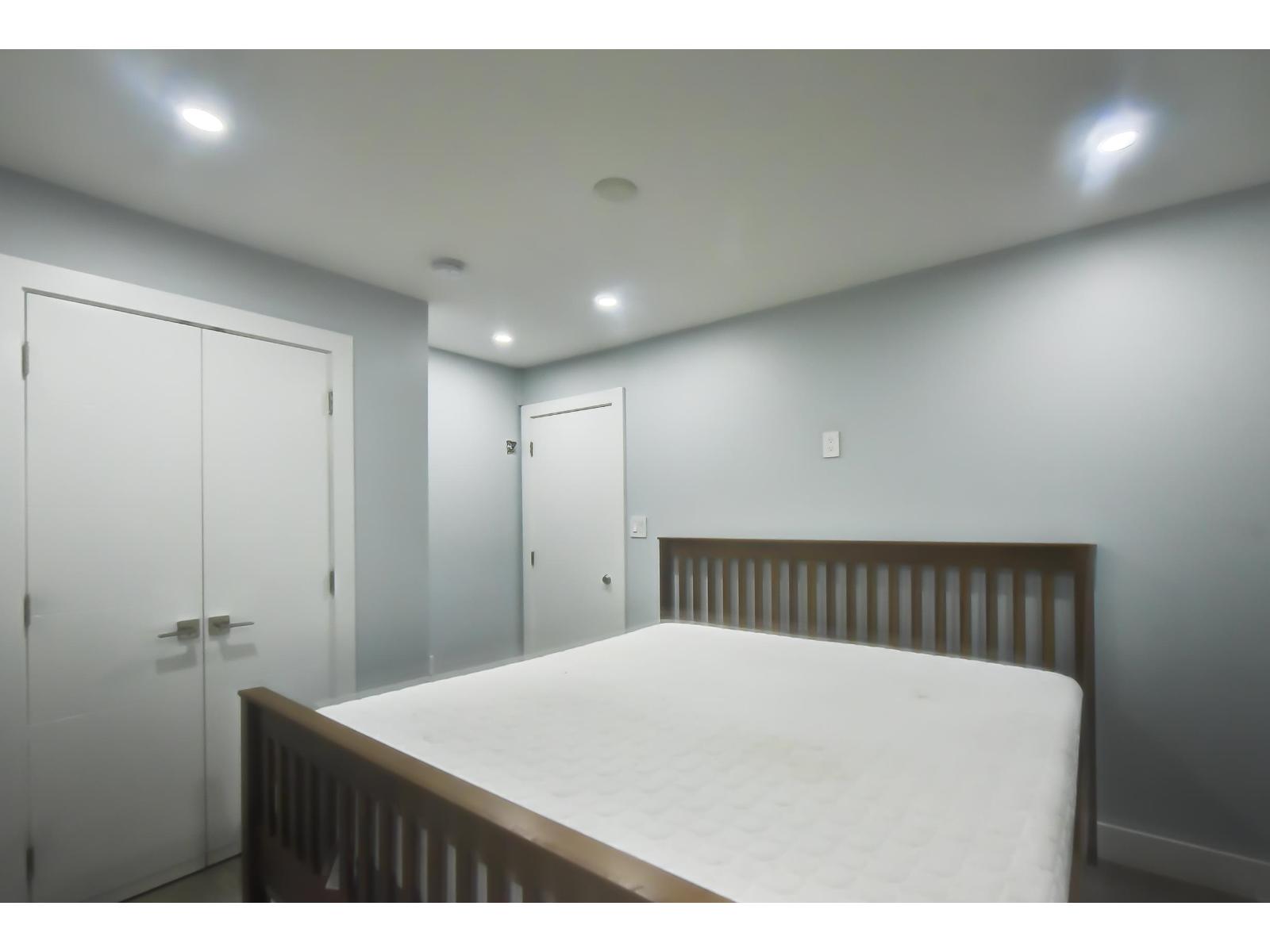 1675 136 Street Property Photo 26