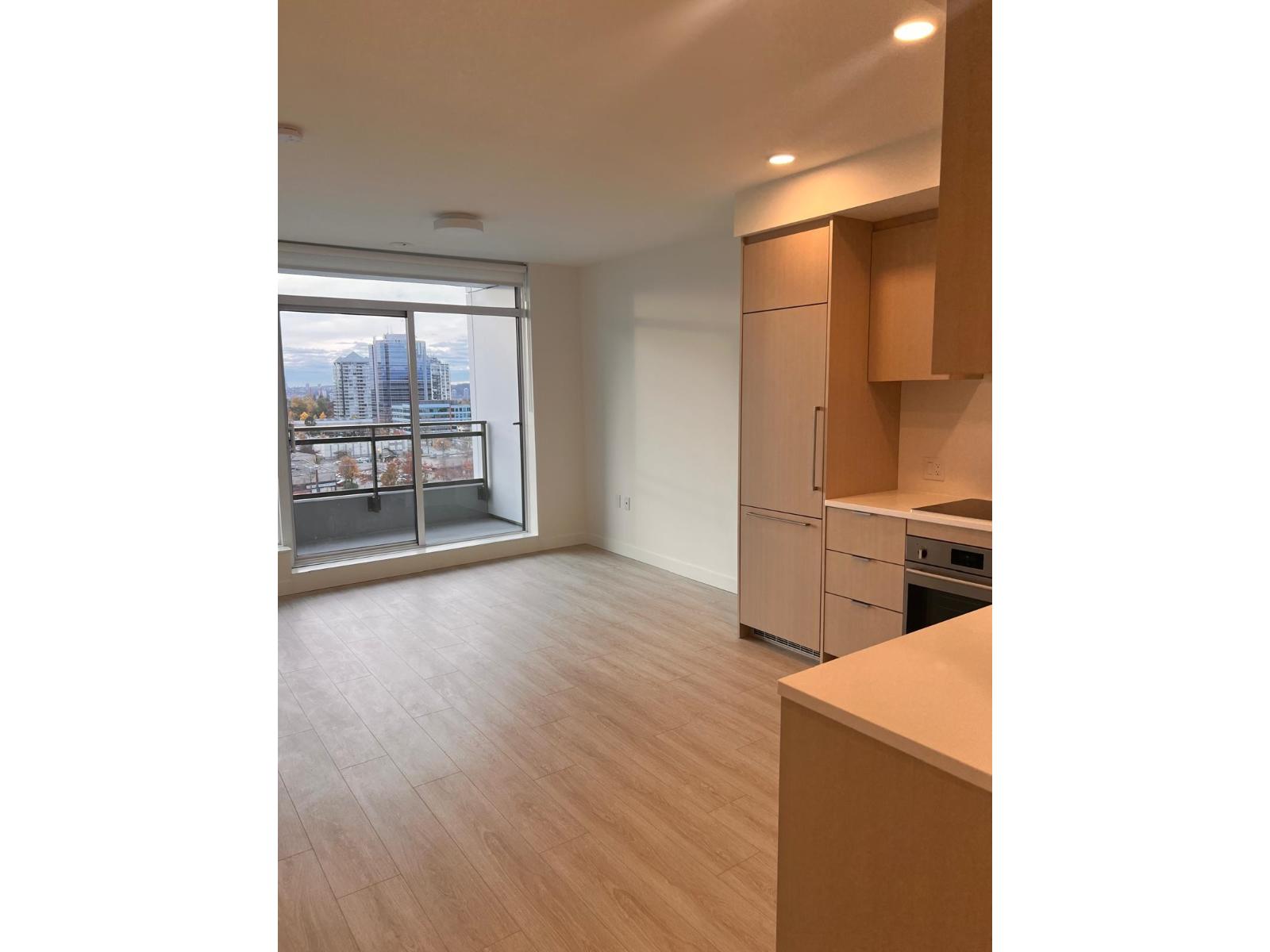 606 13675 107a Avenue Property Photo 3