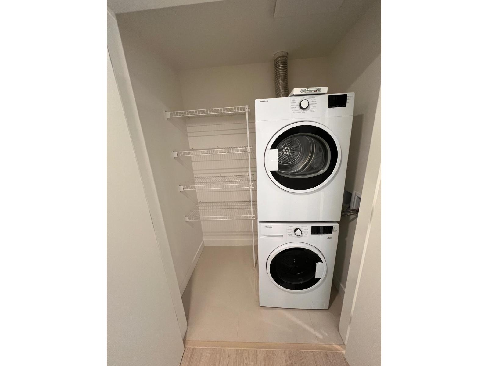 606 13675 107a Avenue Property Photo 9