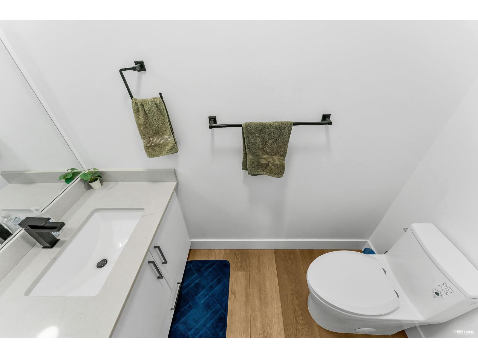 1 12585 104a Avenue Property Photo 15