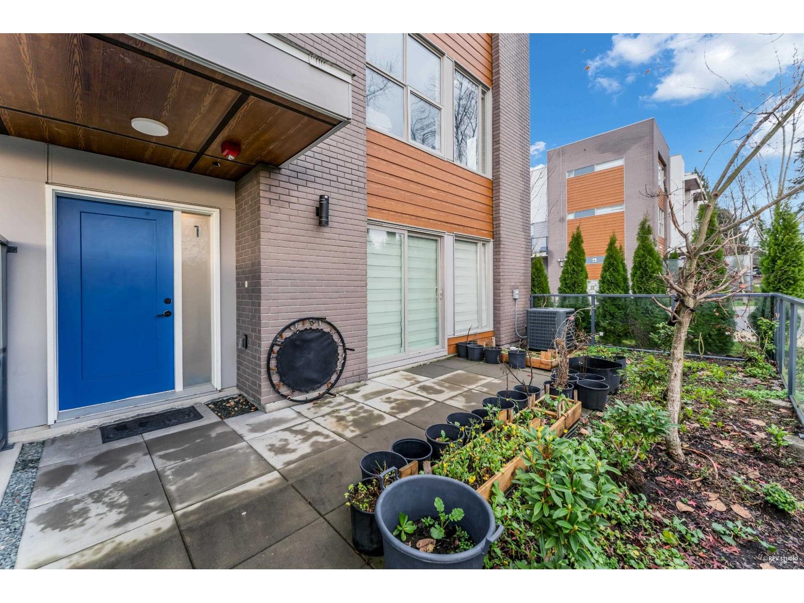 1 12585 104a Avenue Property Photo 25