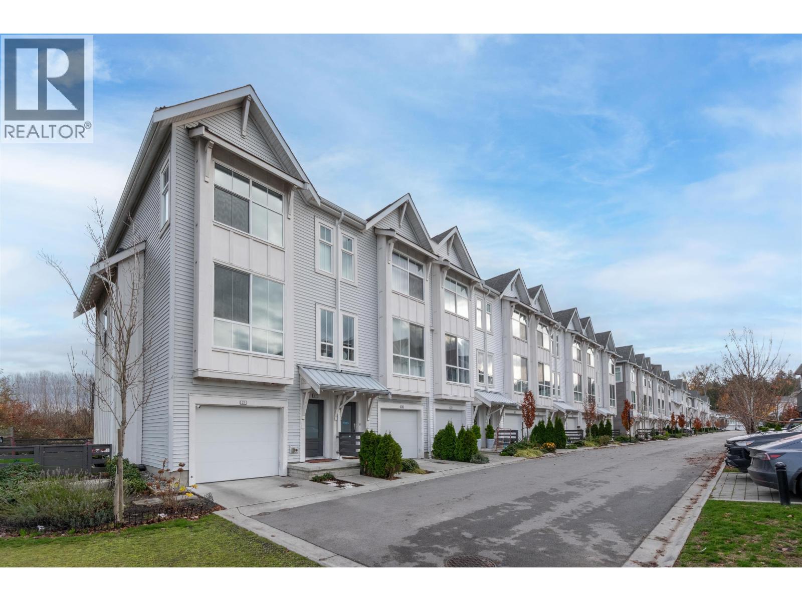 26 4726 ORCA WAY