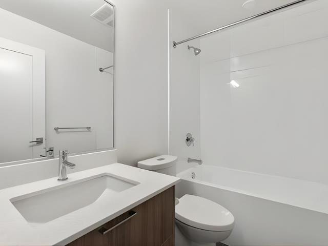 206 20065 85 Avenue Property Photo 9