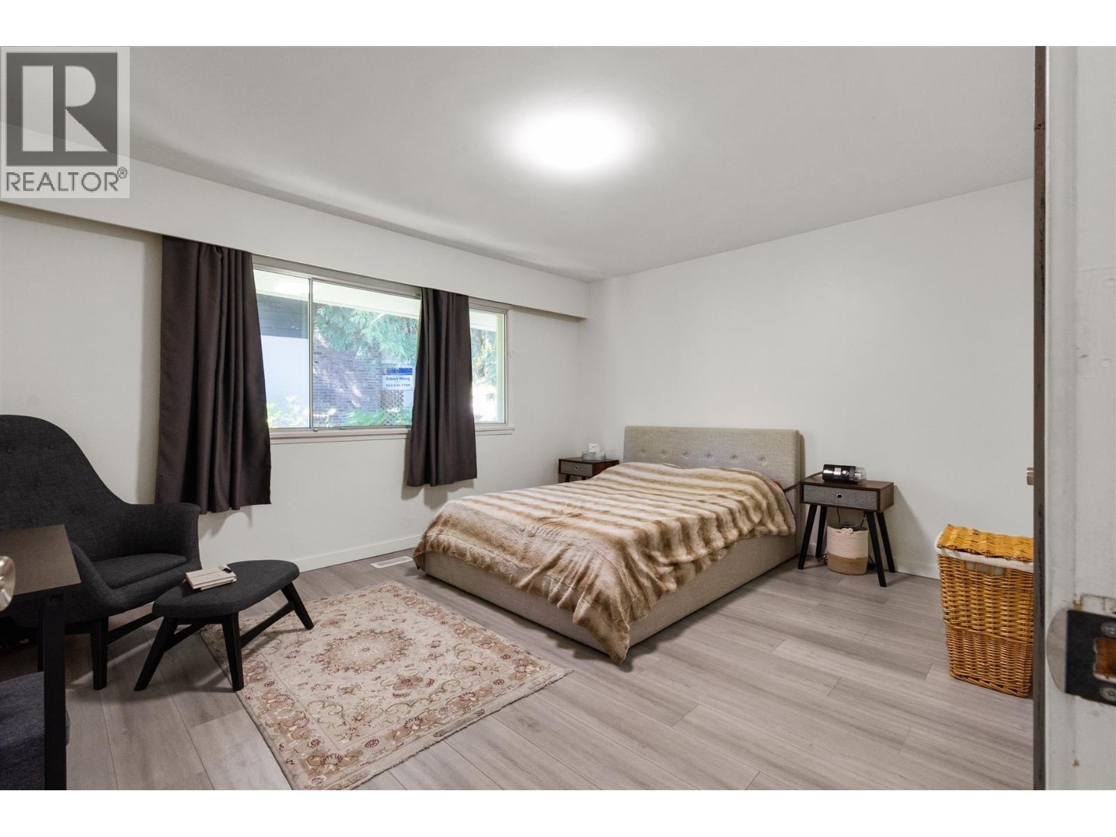 1895 Rosebery Avenue Property Photo 18