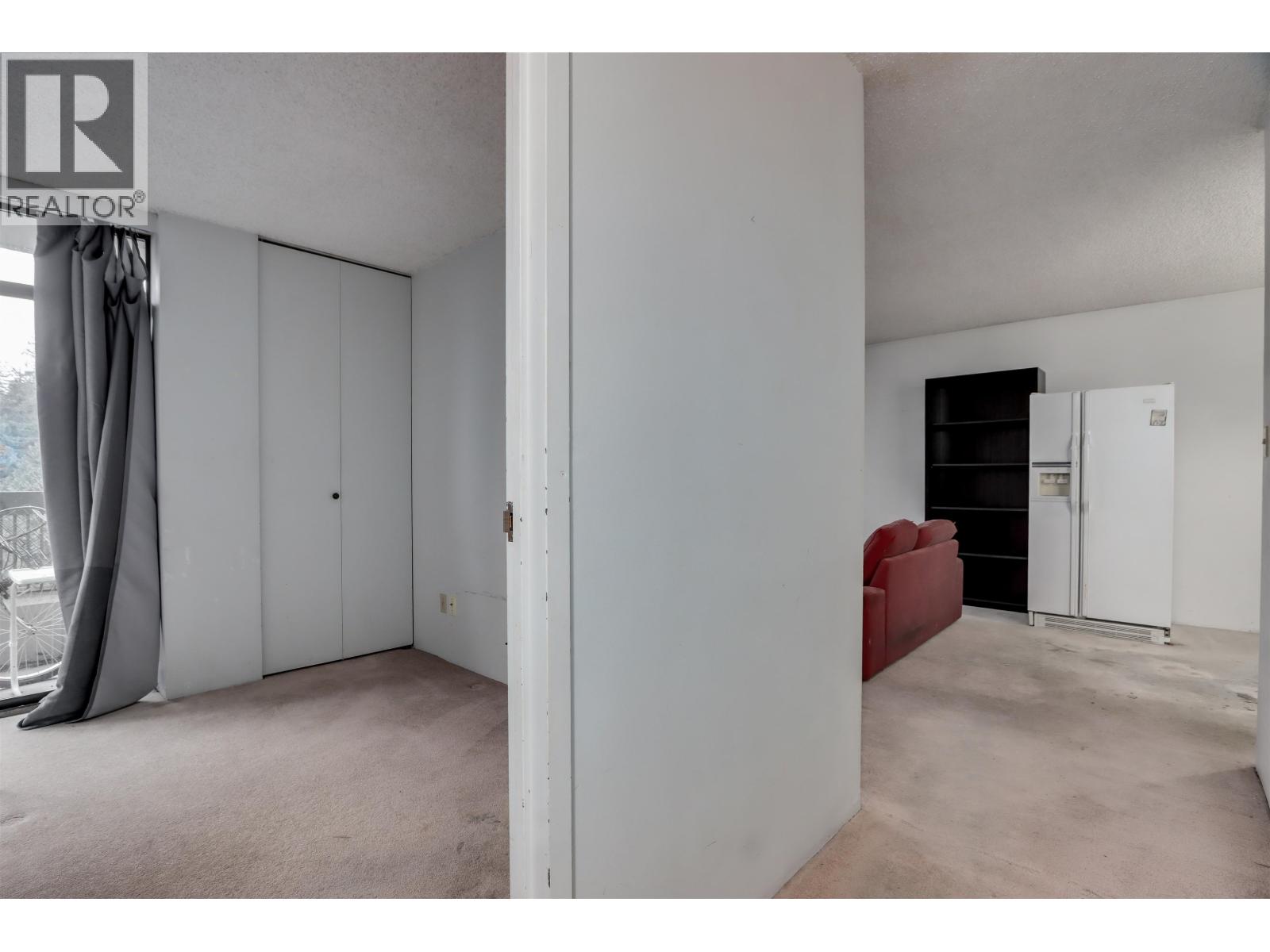 904 5932 Patterson Avenue Property Photo 3