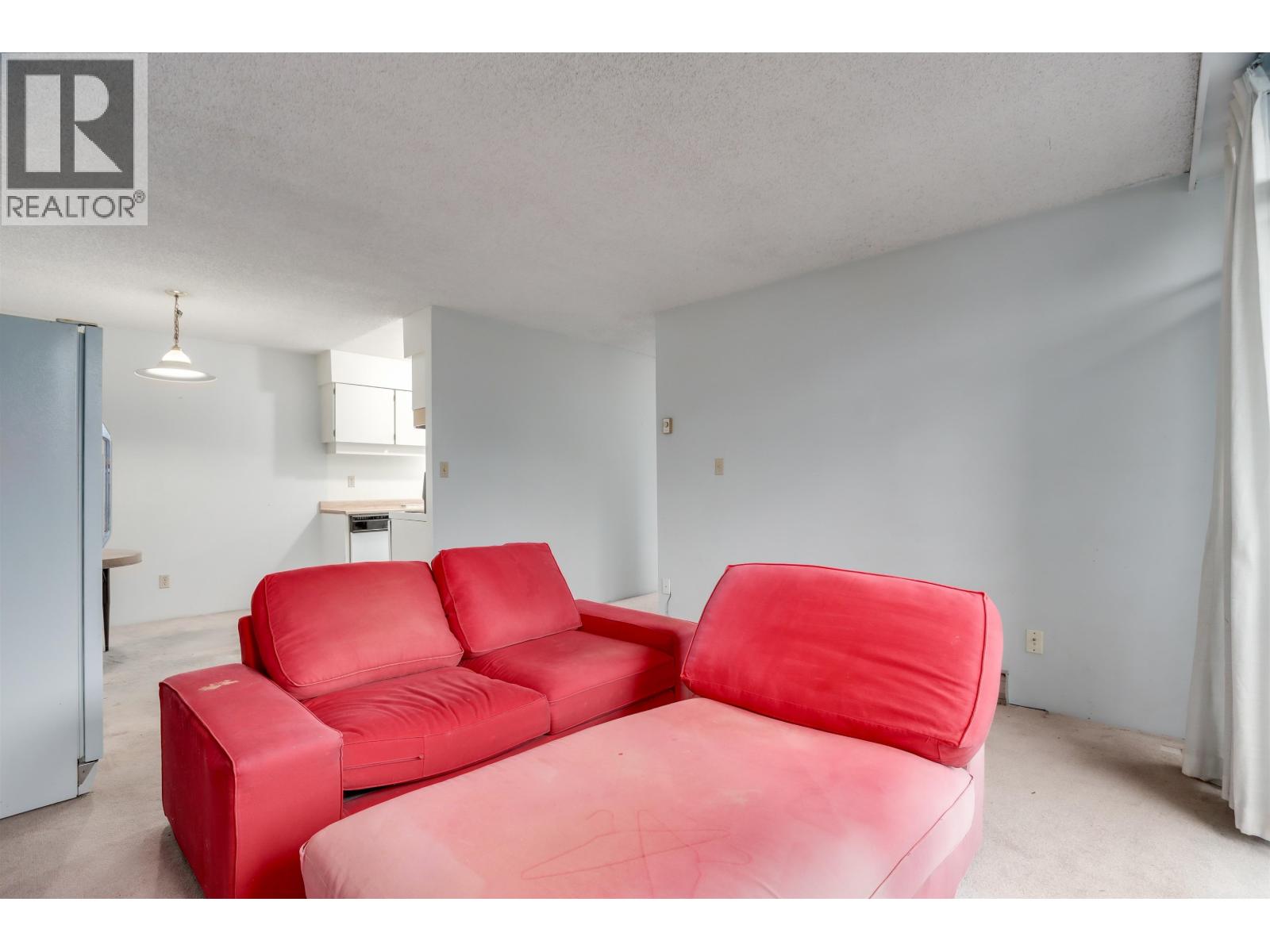 904 5932 Patterson Avenue Property Photo 7