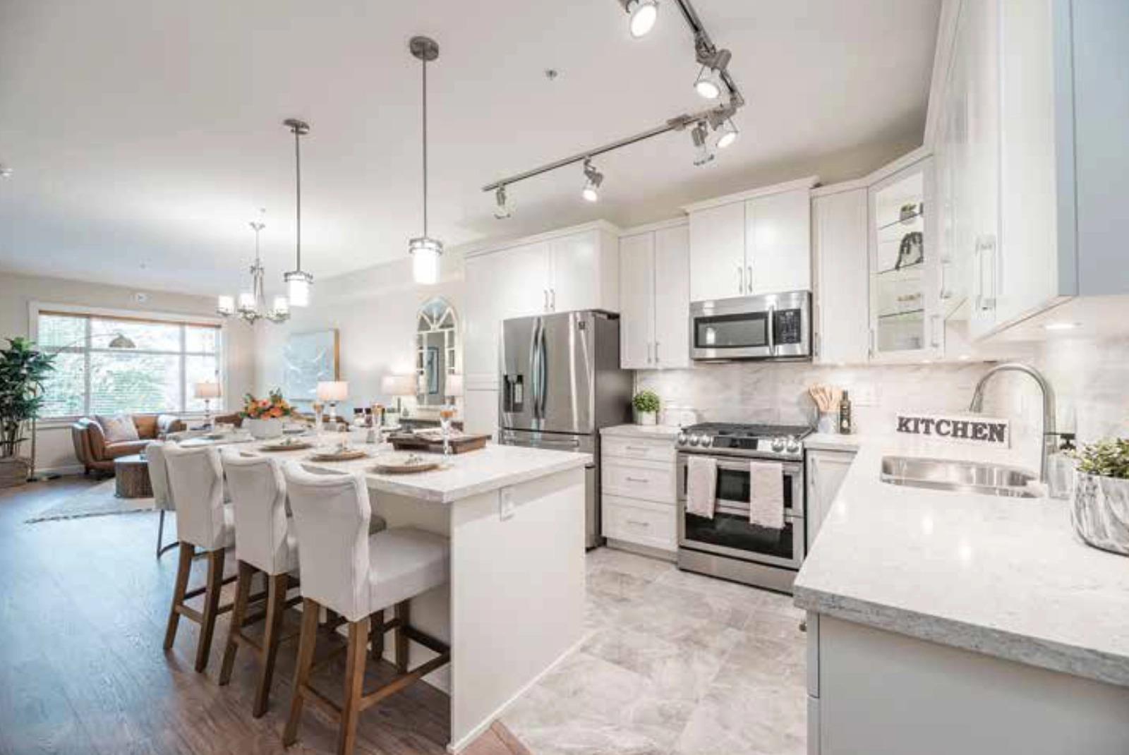 202 11063 Ravine Road Property Photo 6
