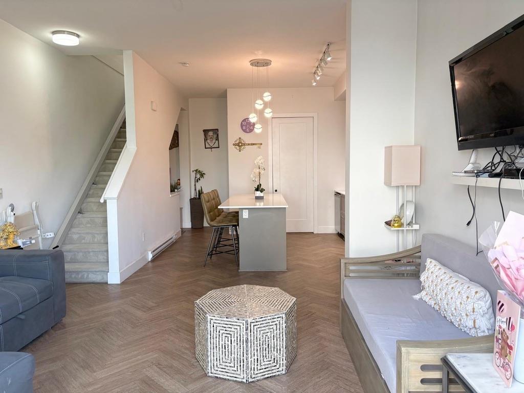 103 17578 57a Avenue Property Photo 4
