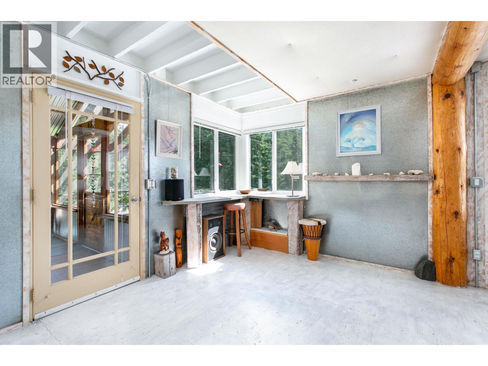 2841 Blackwater Road Property Photo 8