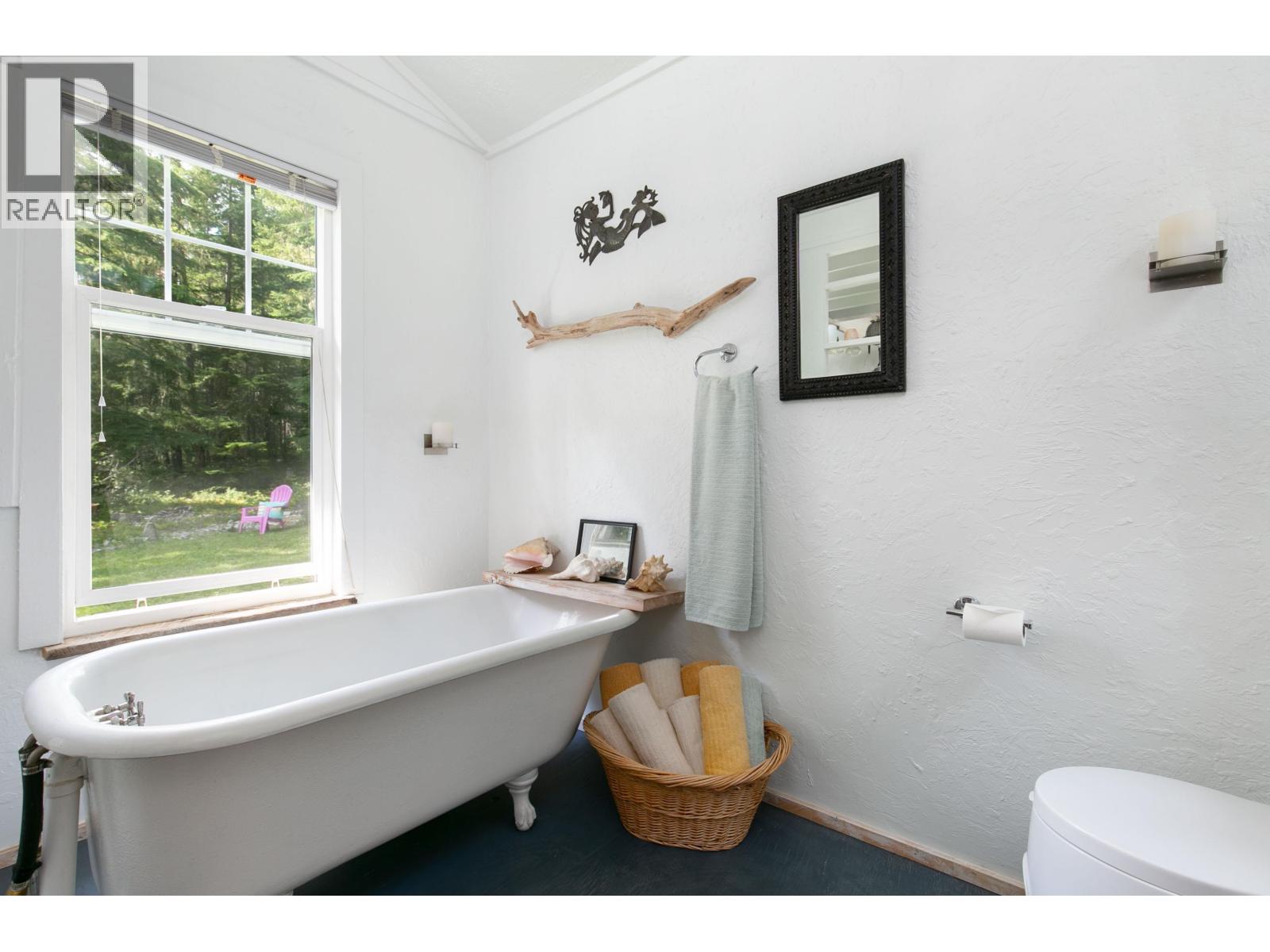 2841 Blackwater Road Property Photo 9