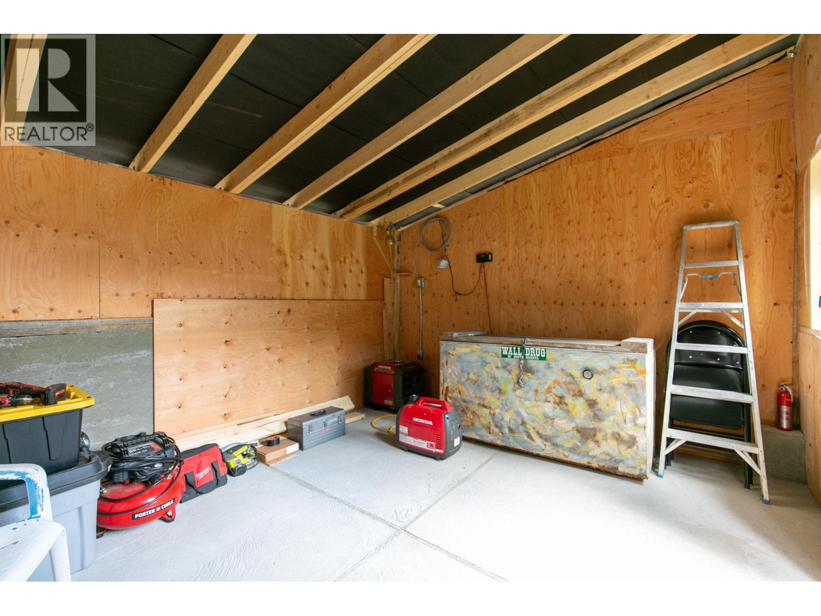 2841 Blackwater Road Property Photo 24