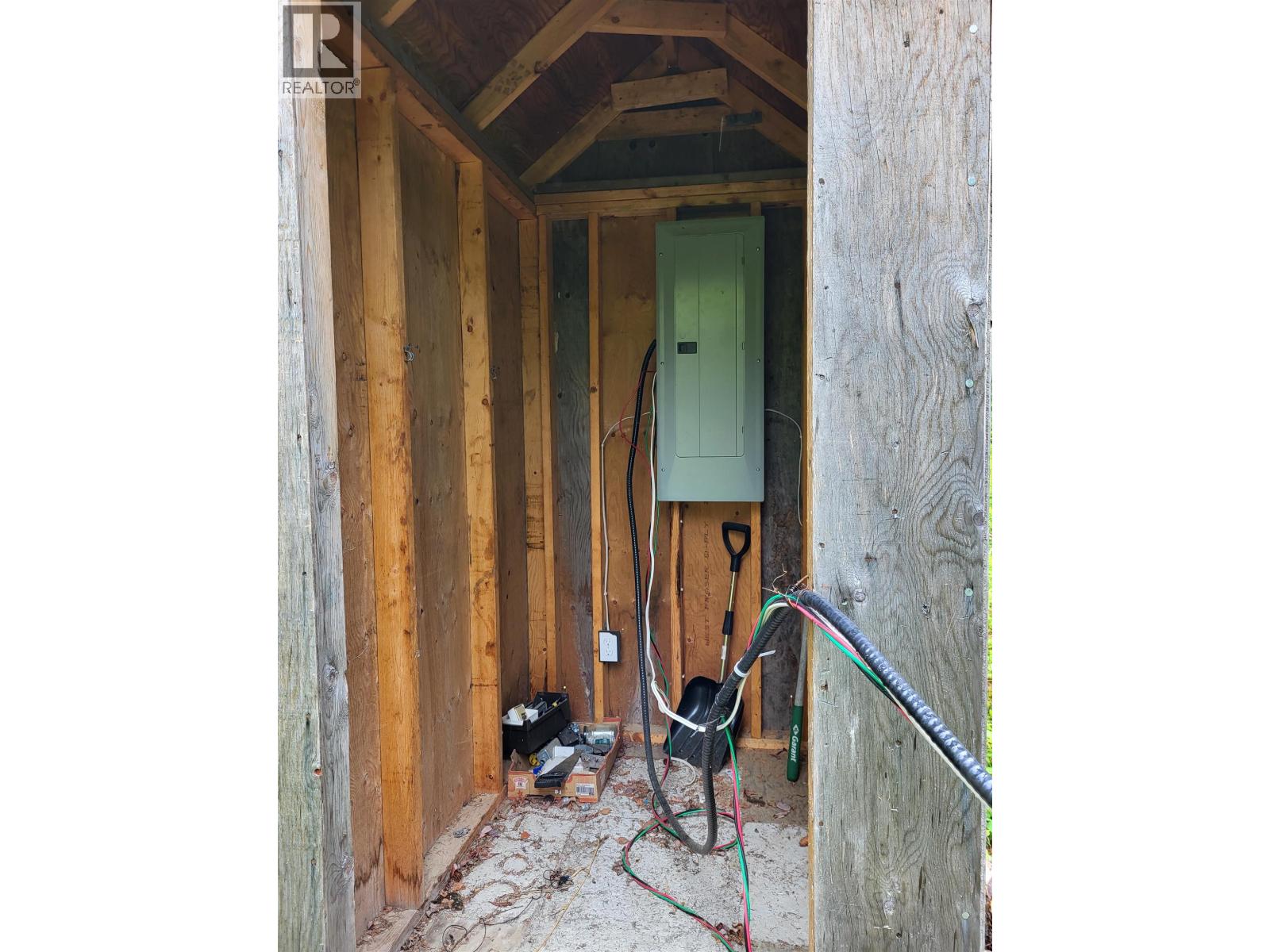 17530 E Perry Road Property Photo 17