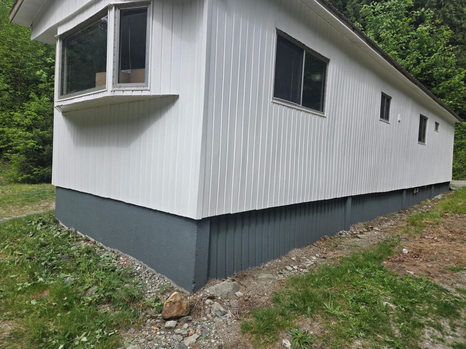 11121 Barnes Road Property Photo 8