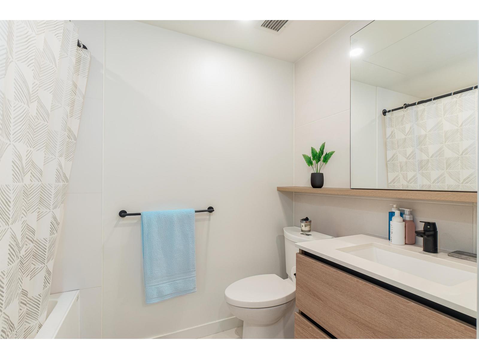 2501 13428 105 Avenue Property Photo 13