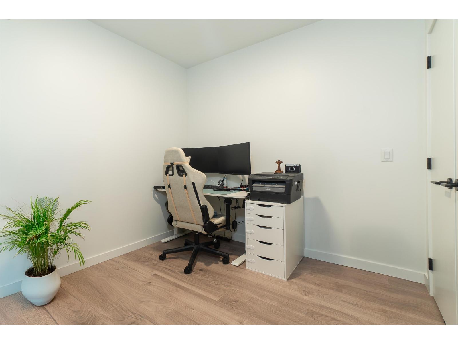 2501 13428 105 Avenue Property Photo 14