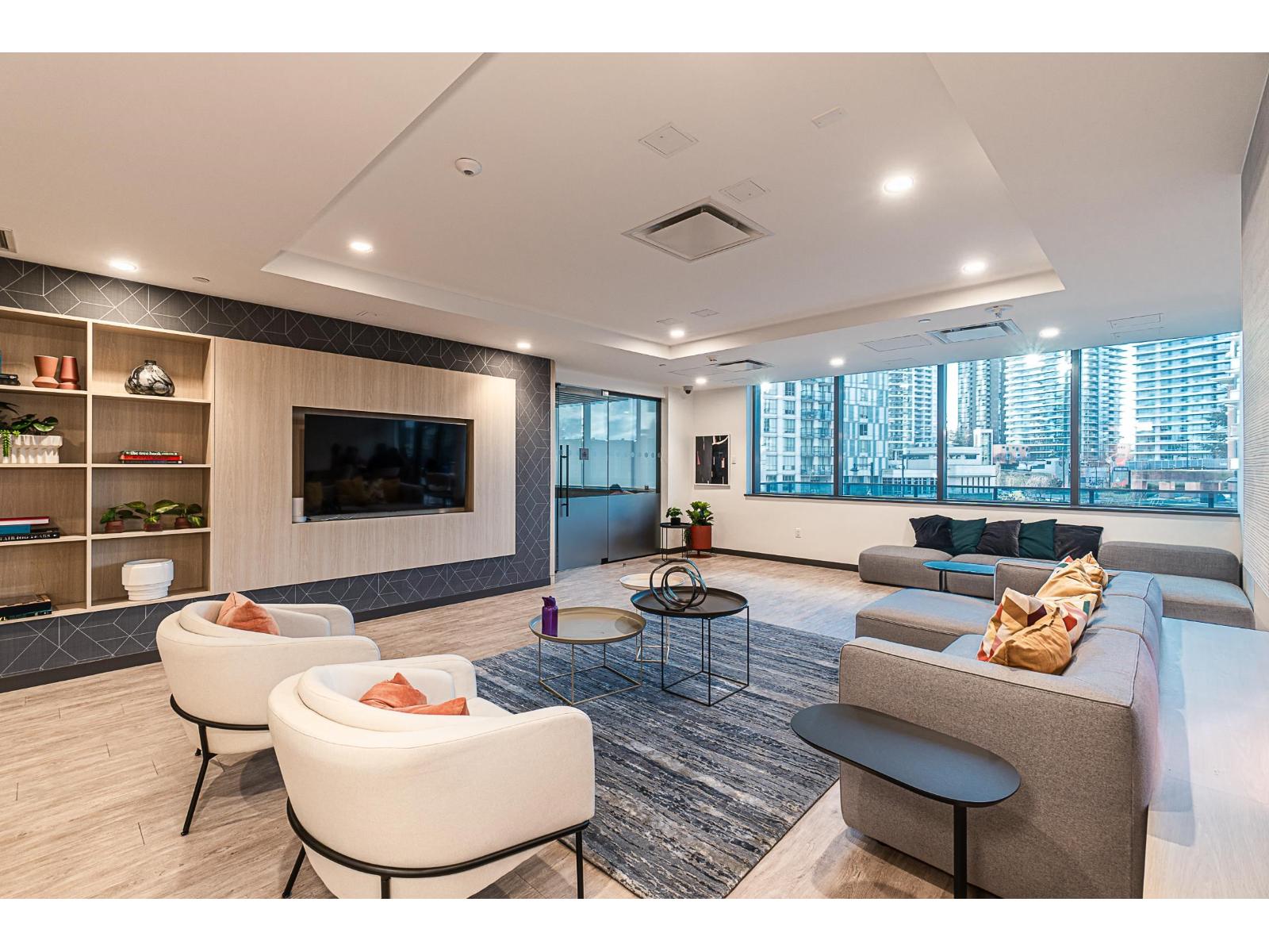 2501 13428 105 Avenue Property Photo 17