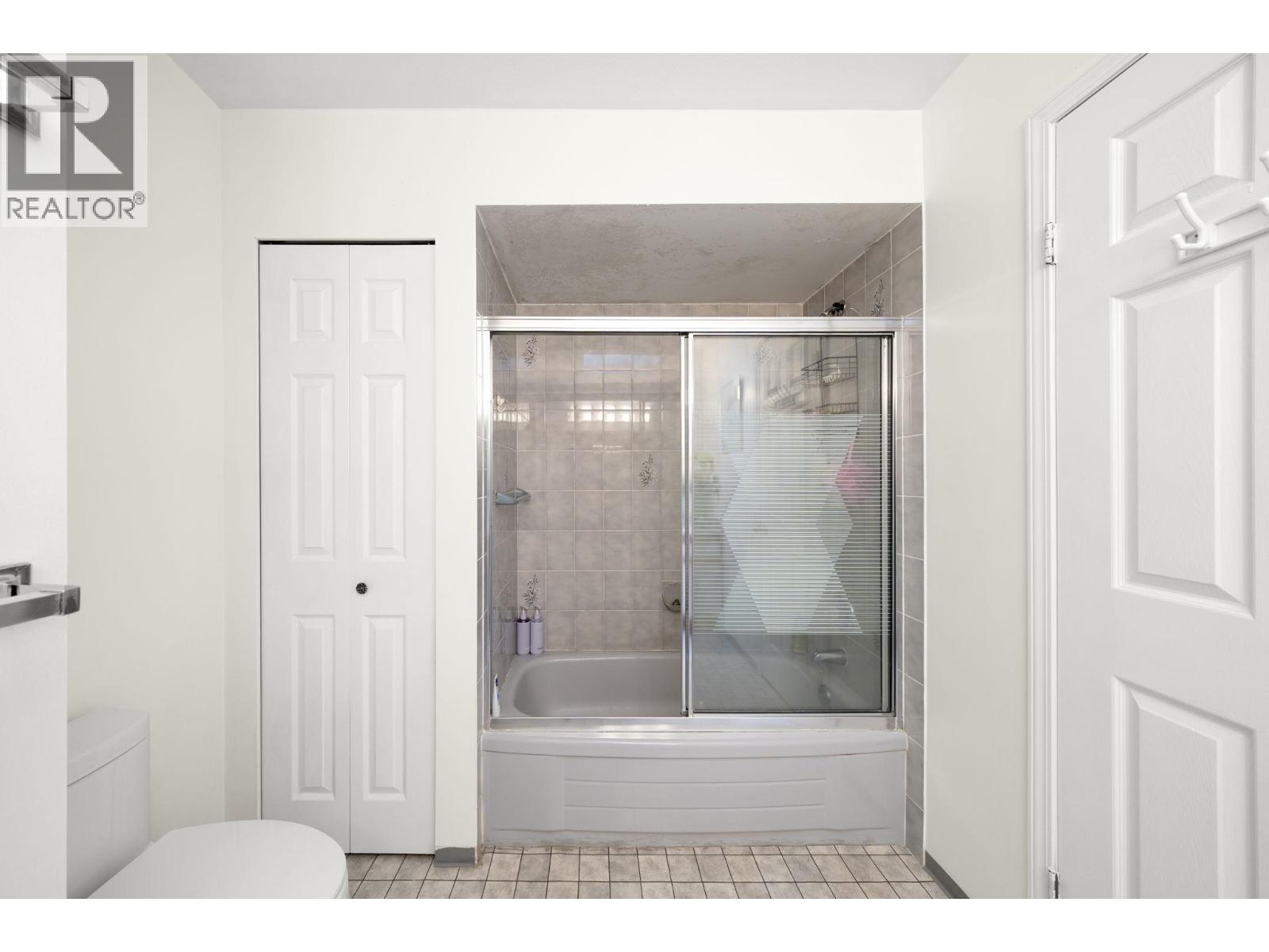 7451 No. 2 Road Property Photo 8