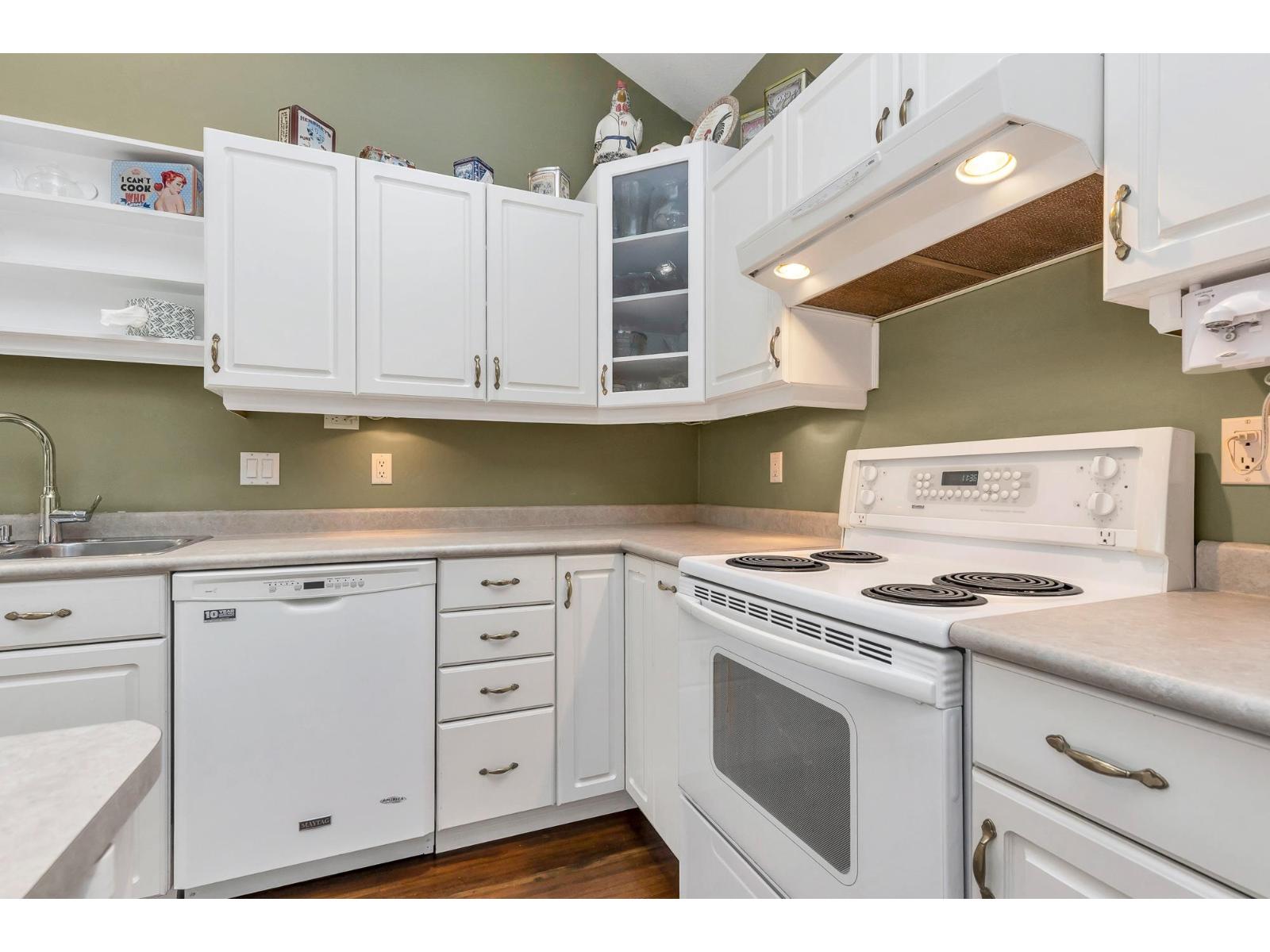 45757 Britton Avenue Property Photo 15