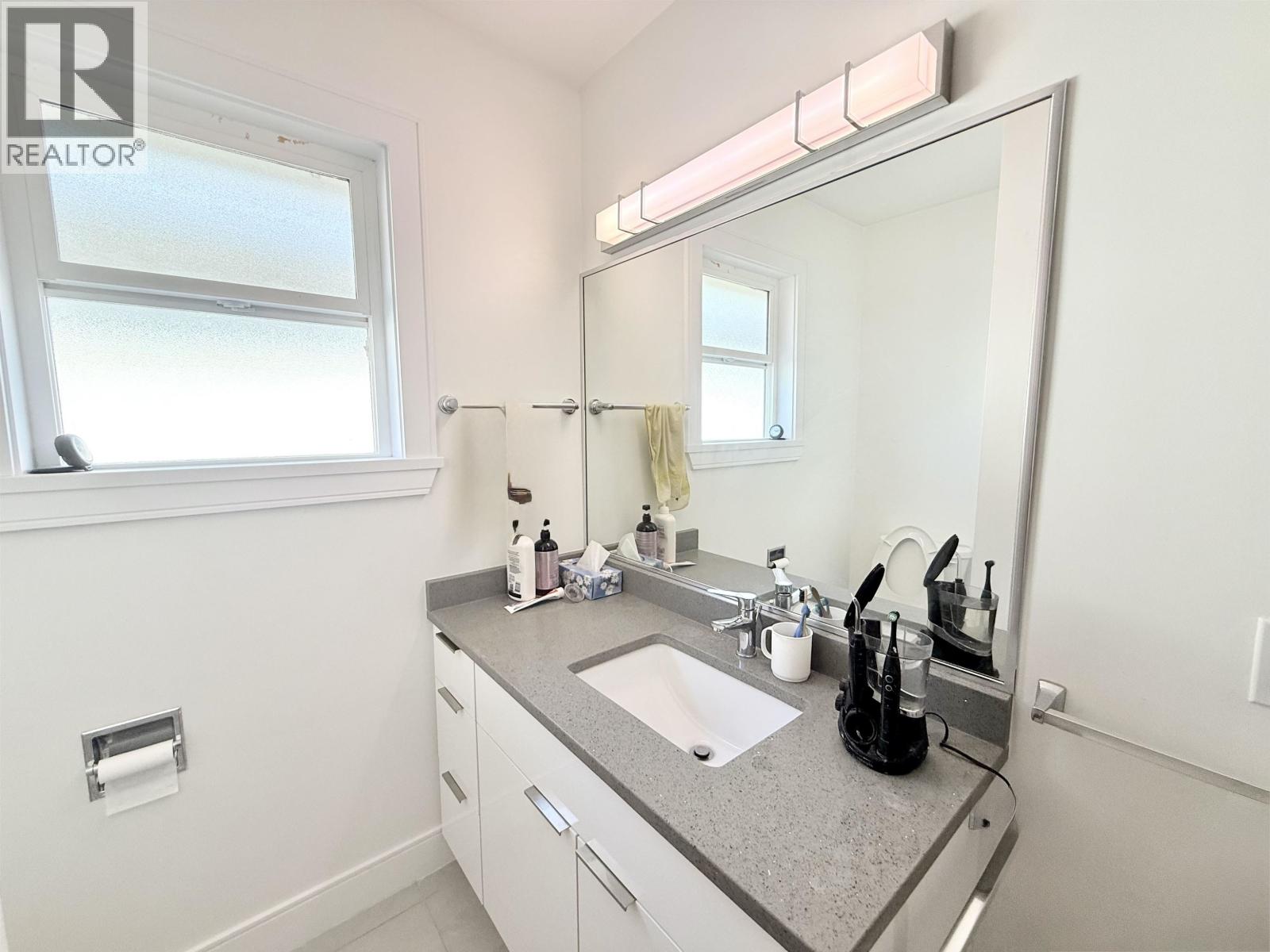 7779 Elford Street Property Photo 14