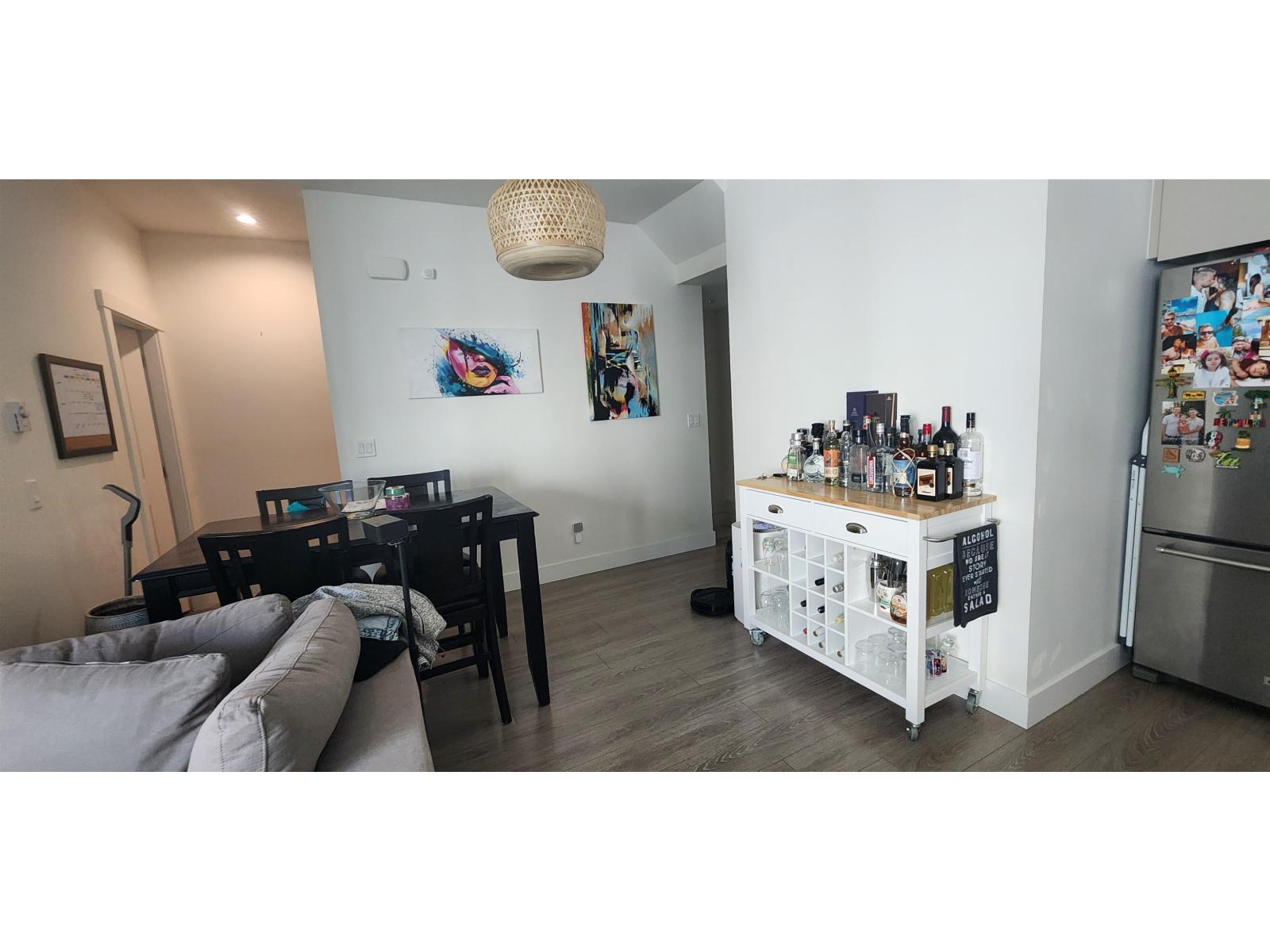 140 16433 19 Avenue Property Photo 4